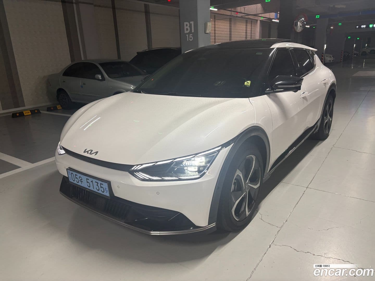 Main__Slider__Photo:EV6 Kia 2021.9-0