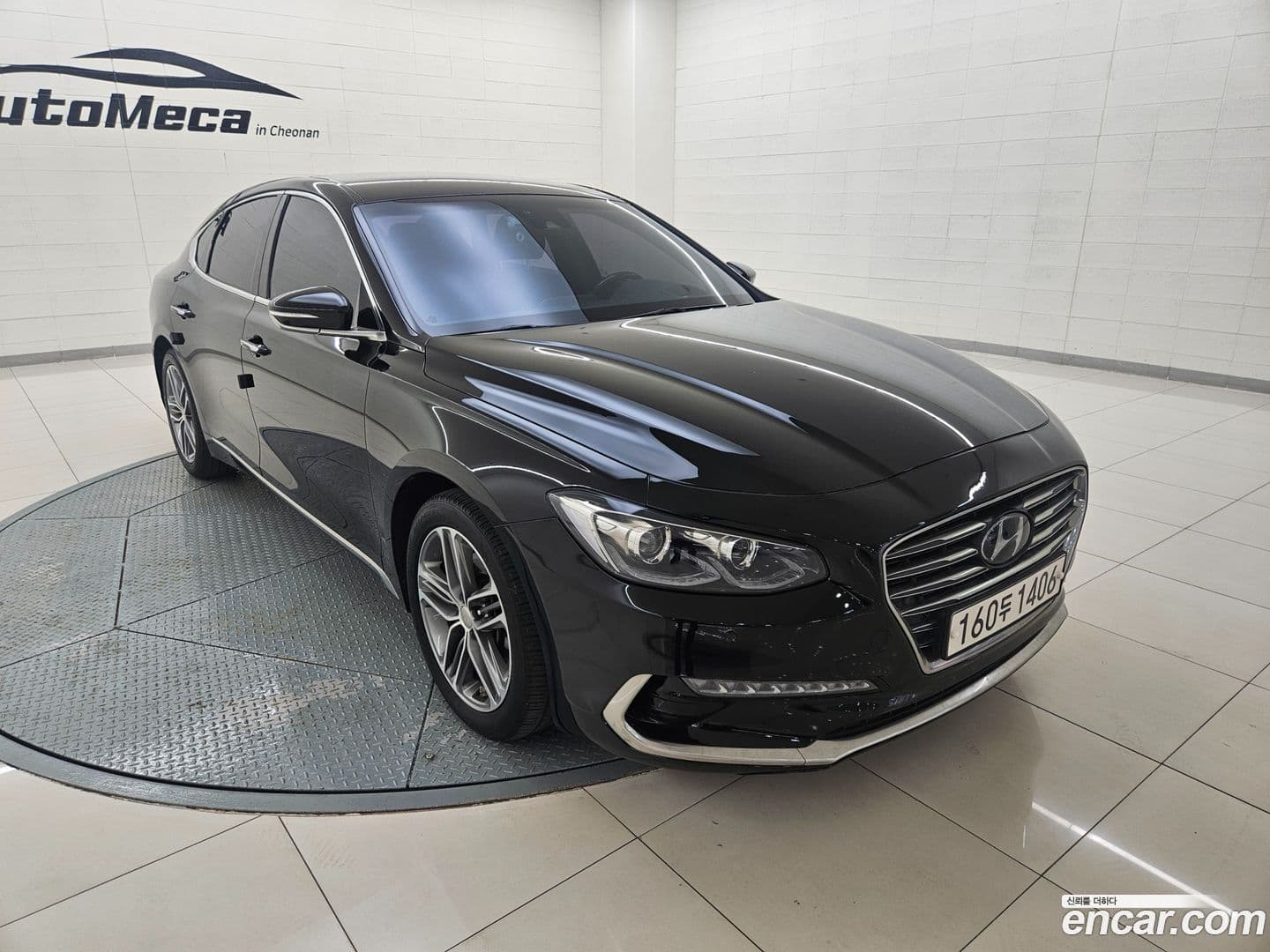 Main__Slider__Photo:Grandeur Hyundai 2019.0-0