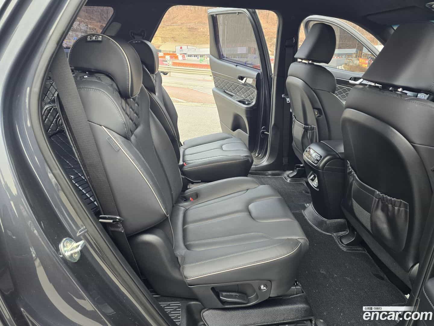 Palisade Hyundai 2022.2-INNER-010
