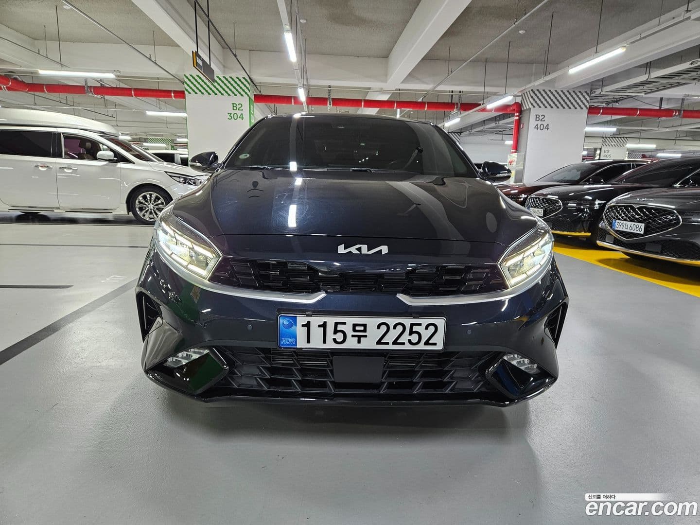 Main__Slider__Photo:K3 Kia 2022.4-0