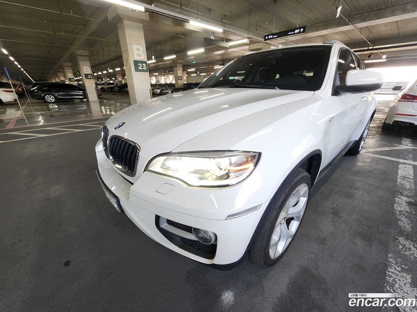 Main__Slider__Photo:X6 BMW 2014.4-0