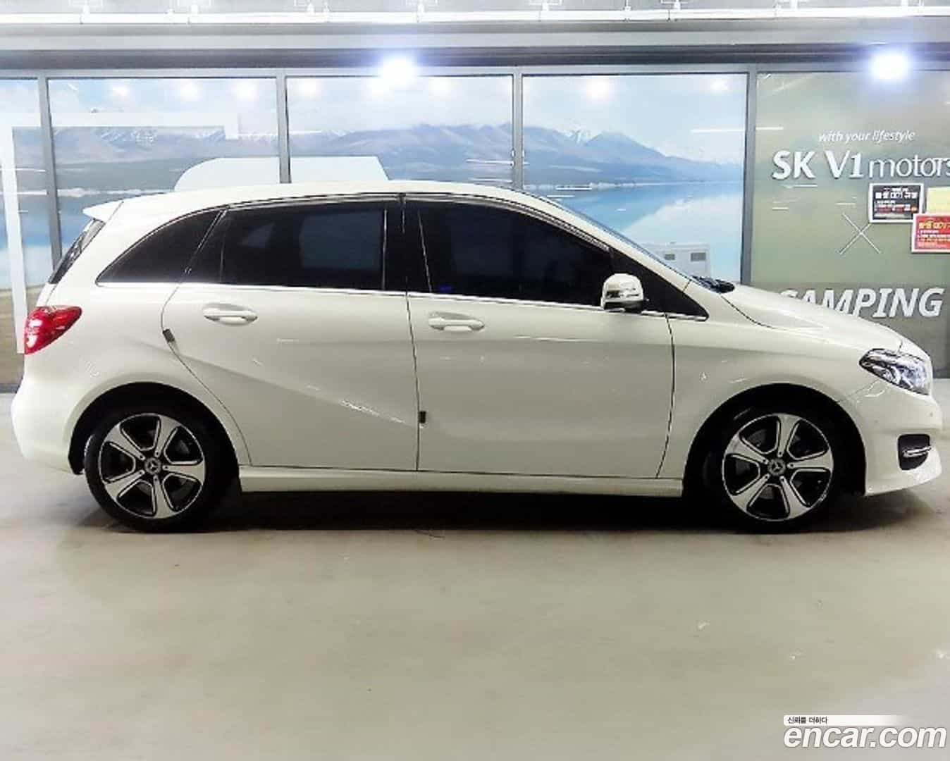 B-Class Mercedes-Benz 2017.10-OUTER-003