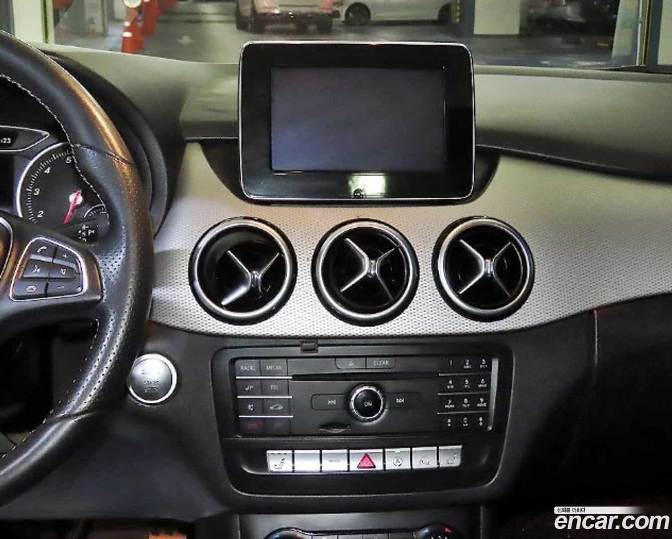 B-Class Mercedes-Benz 2017.10-OPTION-015