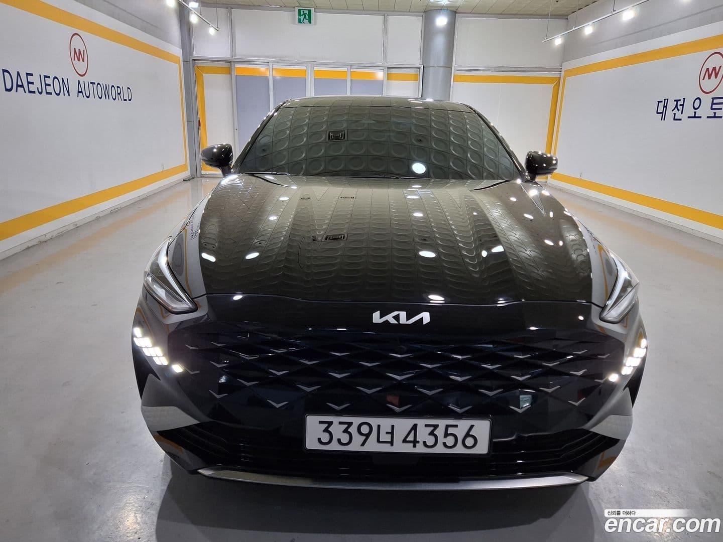 Main__Slider__Photo:K8 Kia 2023.2-0