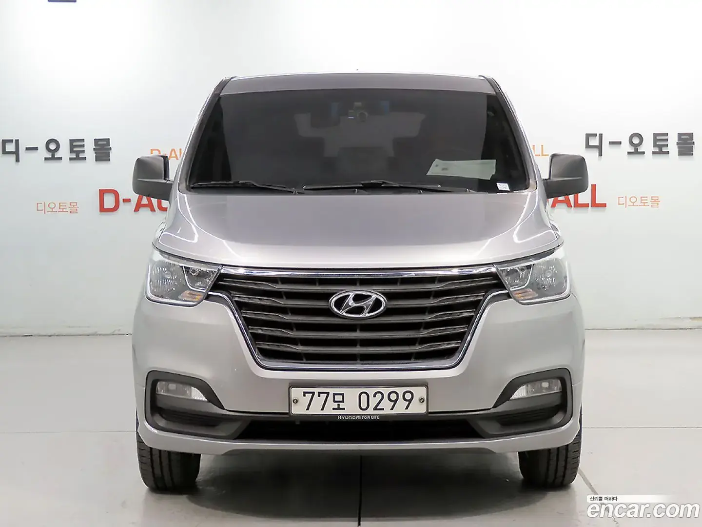 Main__Slider__Photo:Starex Hyundai 2018.1-1