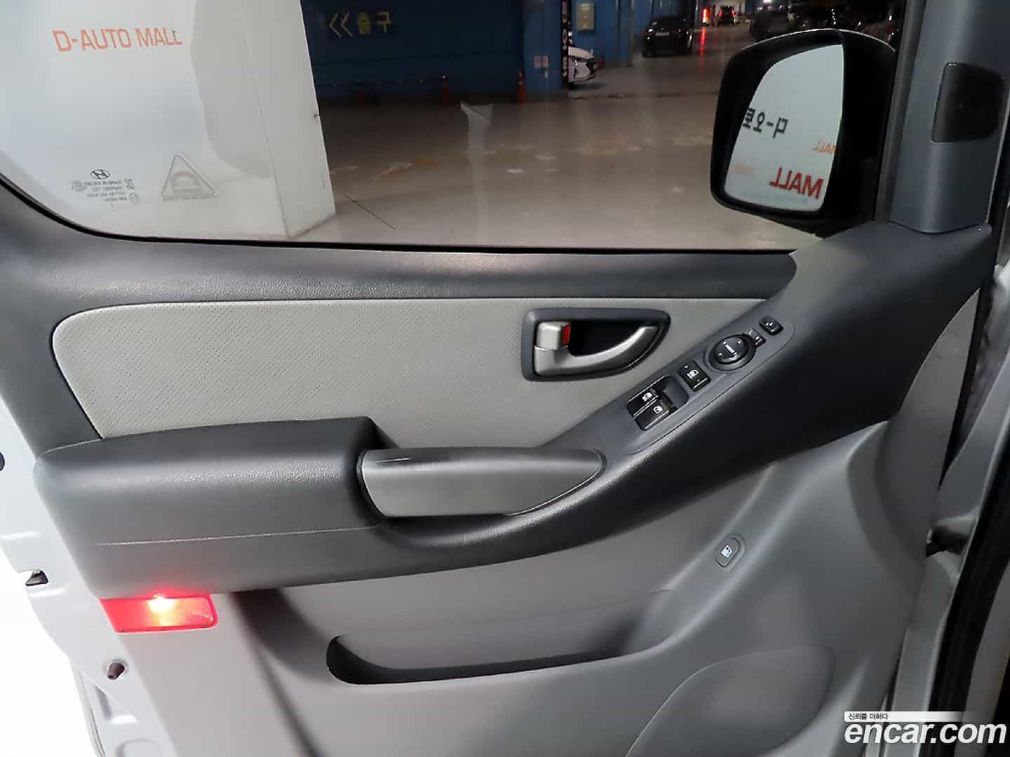 Starex Hyundai 2018.1-OPTION-017