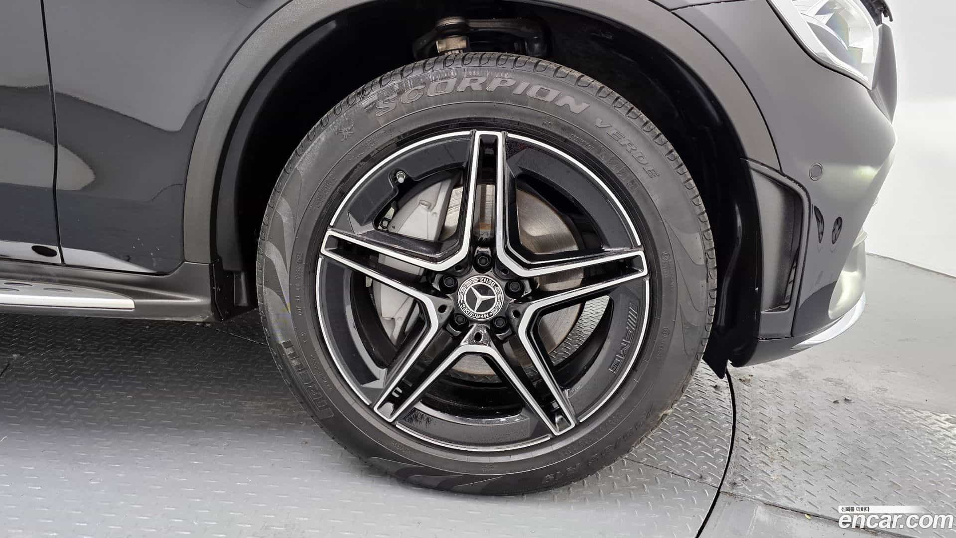 GLC-Class Mercedes-Benz 2022.6-OUTER-005