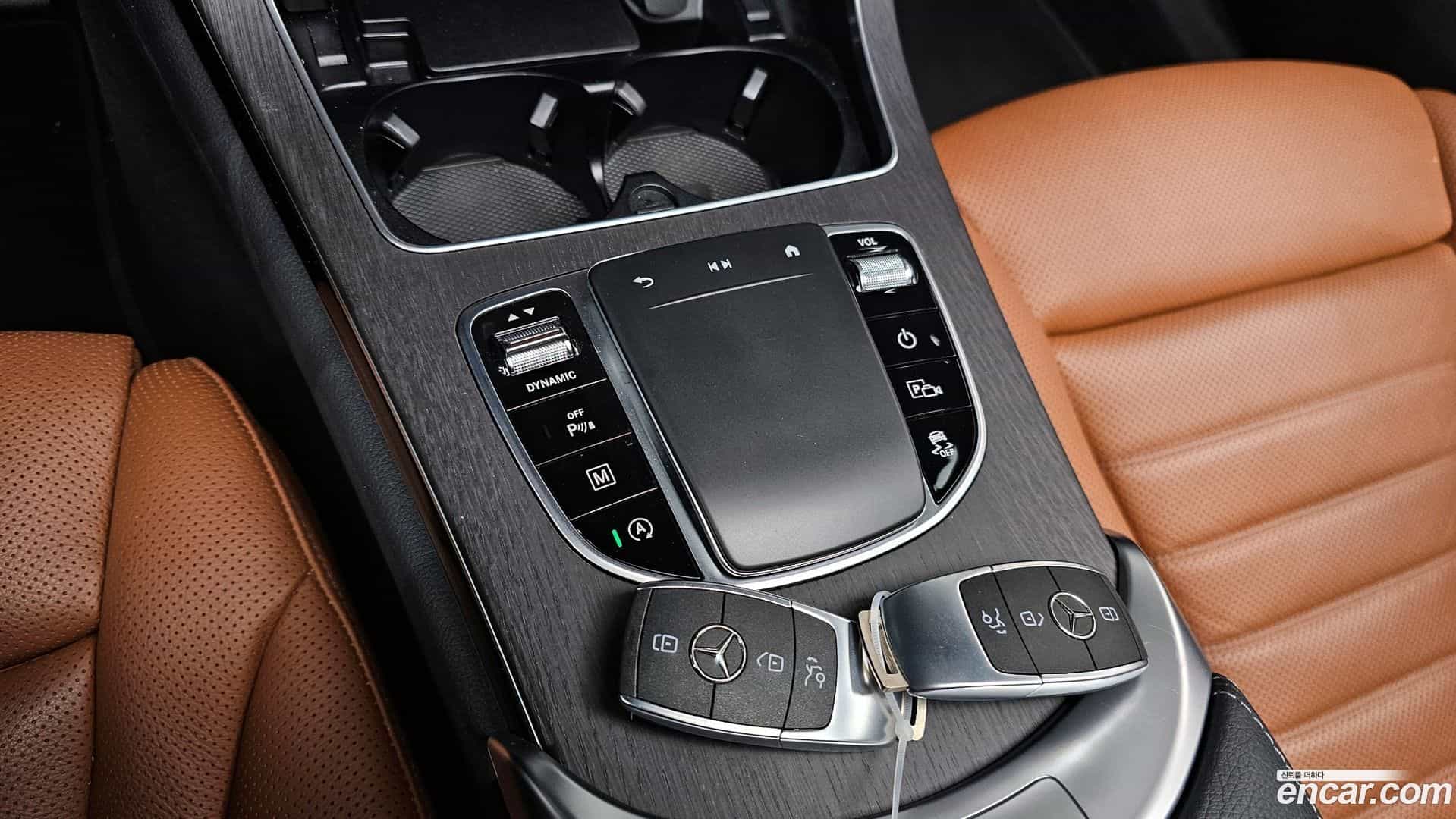 GLC-Class Mercedes-Benz 2022.6-OPTION-020