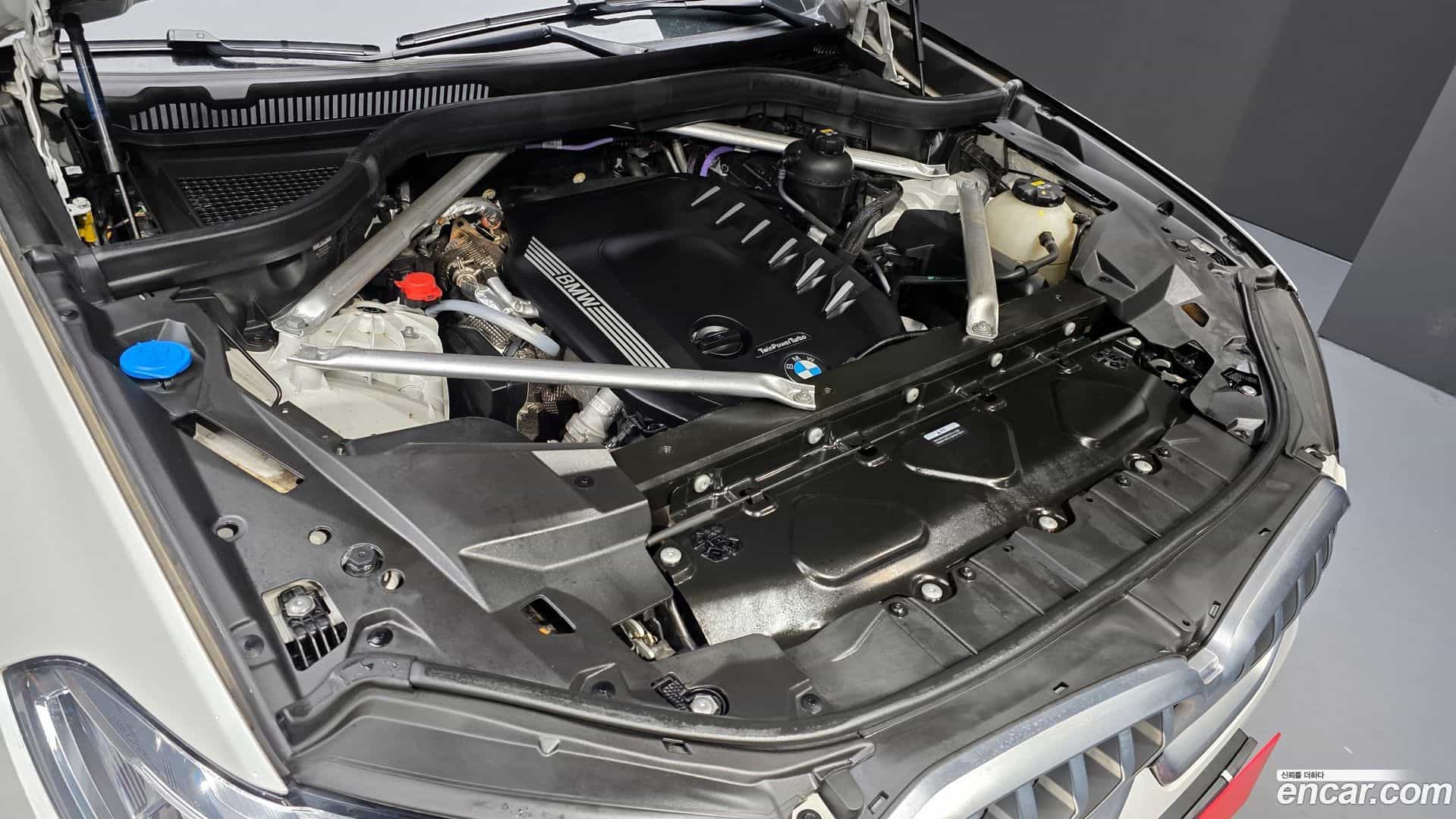 X6 BMW 2022.1-INNER-006