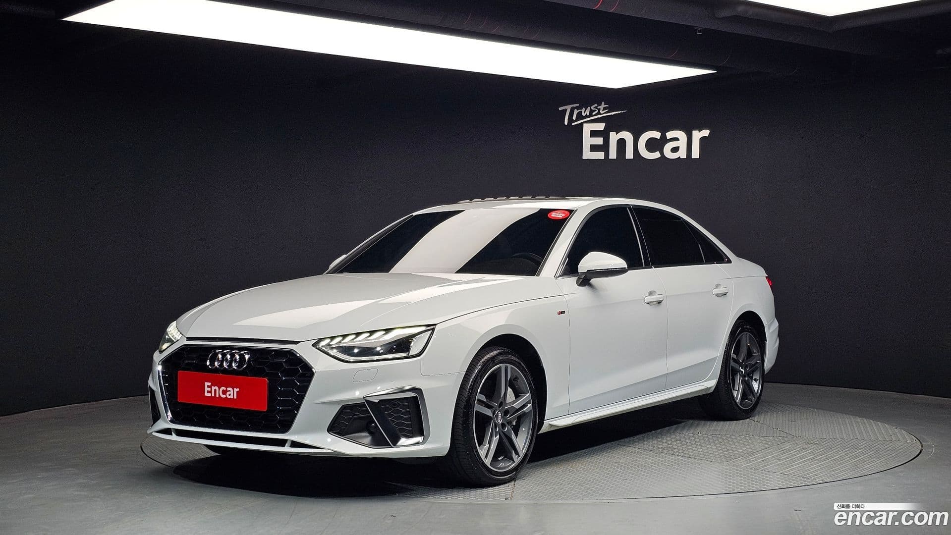 Main__Slider__Photo:A4 Audi 2021.2-0