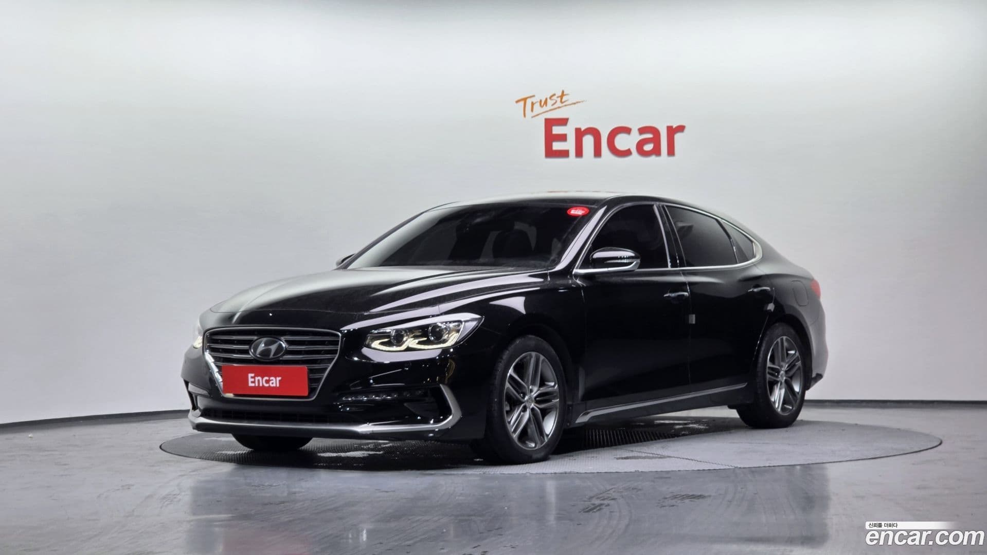 Main__Slider__Photo:Grandeur Hyundai 2017.0-0