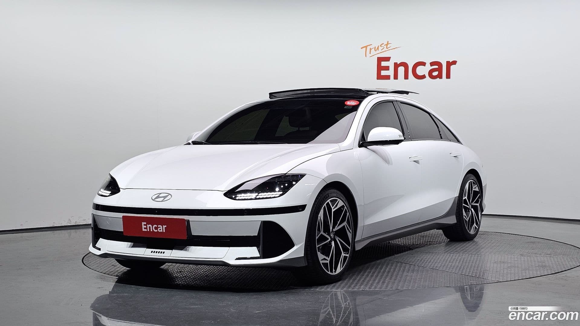 Main__Slider__Photo:Ioniq6 Hyundai 2022.10-0