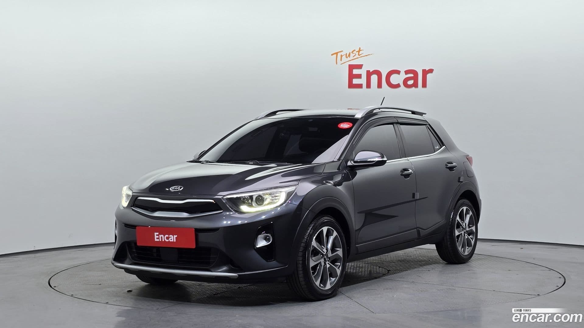 Main__Slider__Photo:Stonic Kia 2018.3-0
