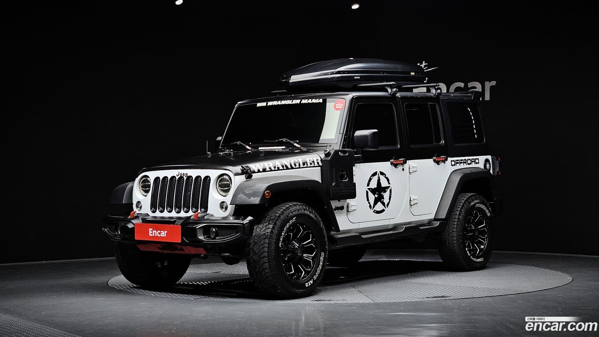 Main__Slider__Photo:Wrangler Jeep 2011.5-0