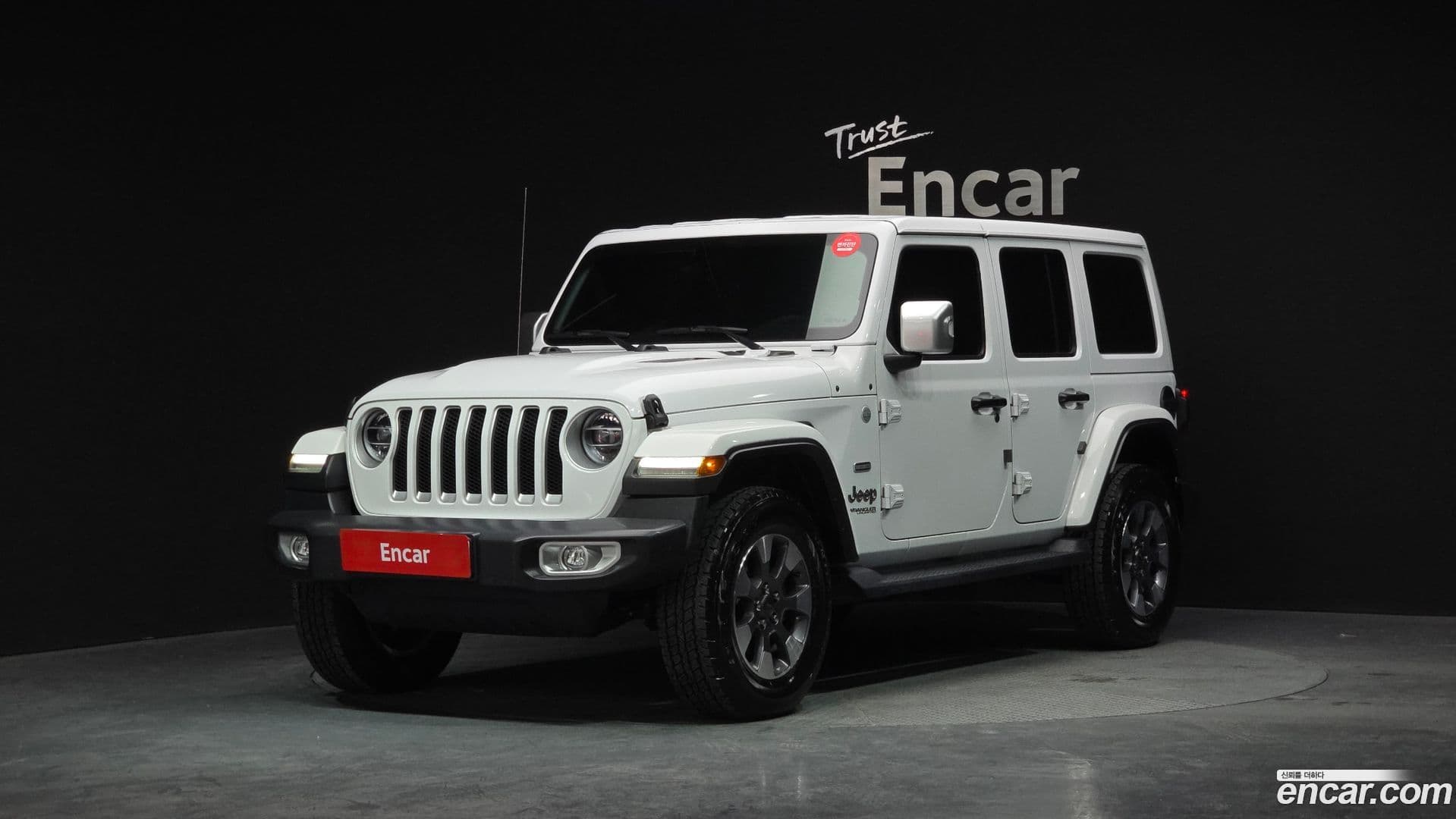 Main__Slider__Photo:Wrangler Jeep 2021.5-0