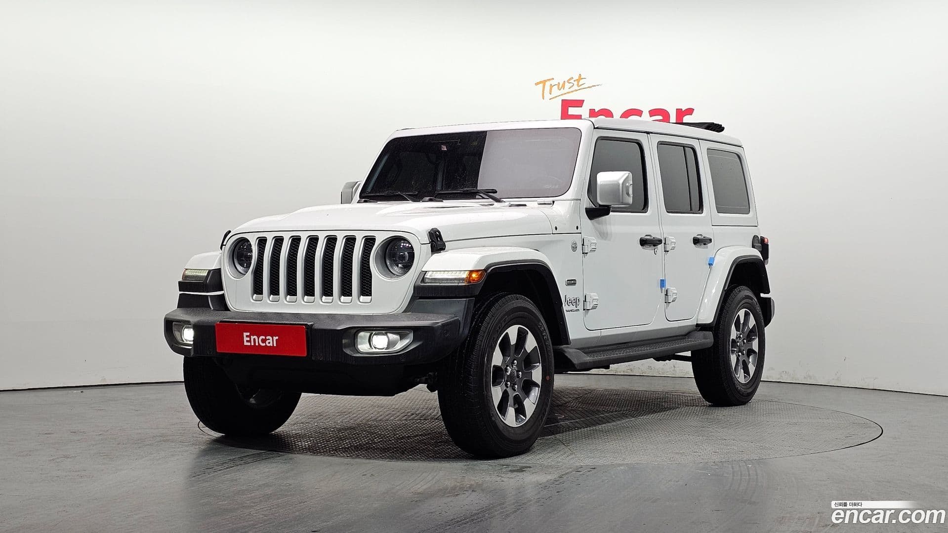 Main__Slider__Photo:Wrangler Jeep 2023.3-0