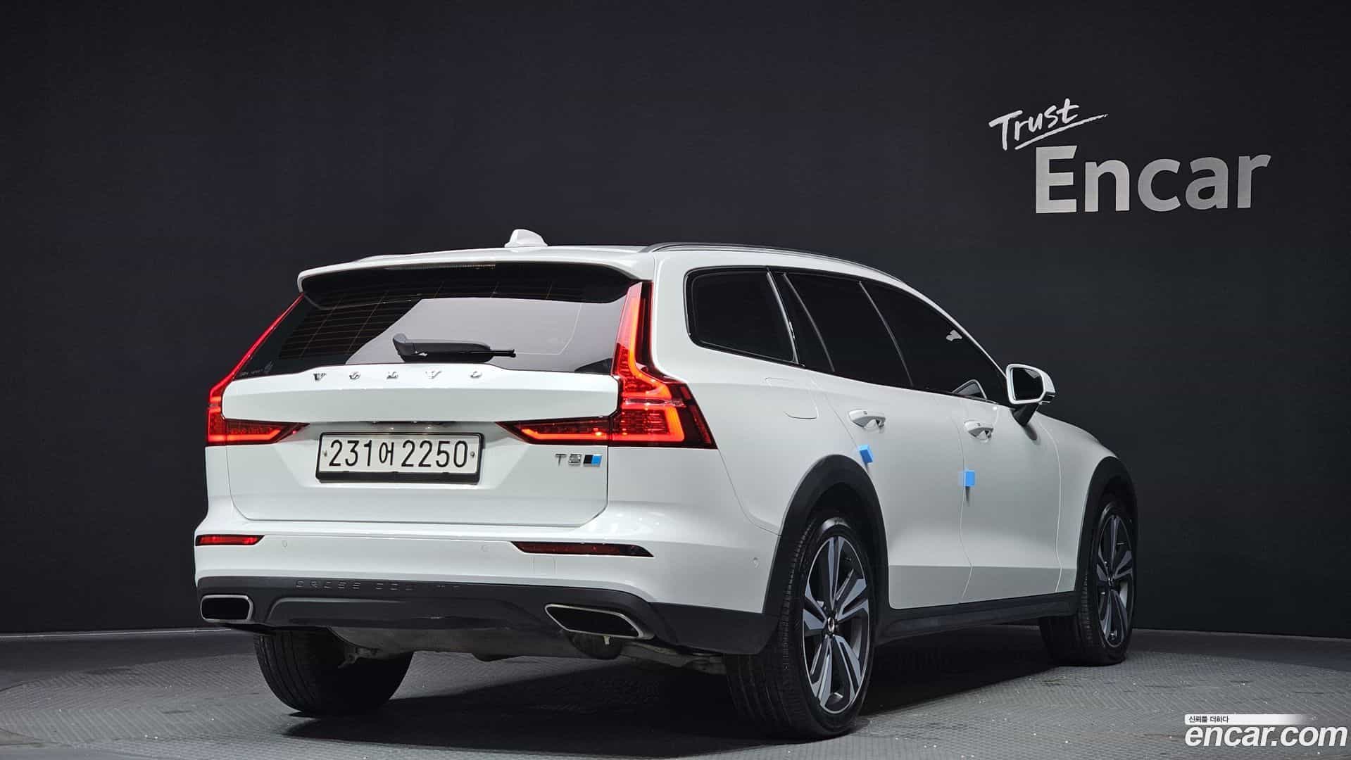 V60 Volvo 2020.2-OUTER-002