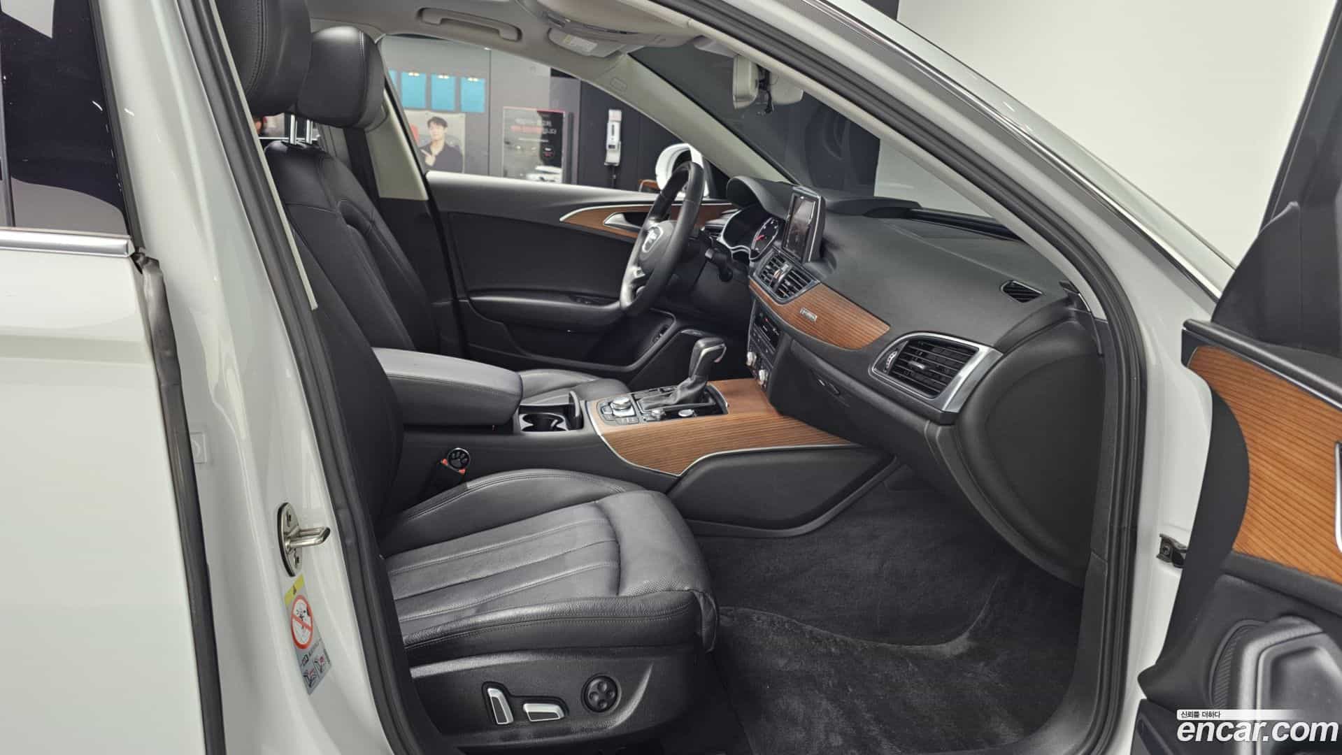 A6 Audi 2016.7-OPTION-015