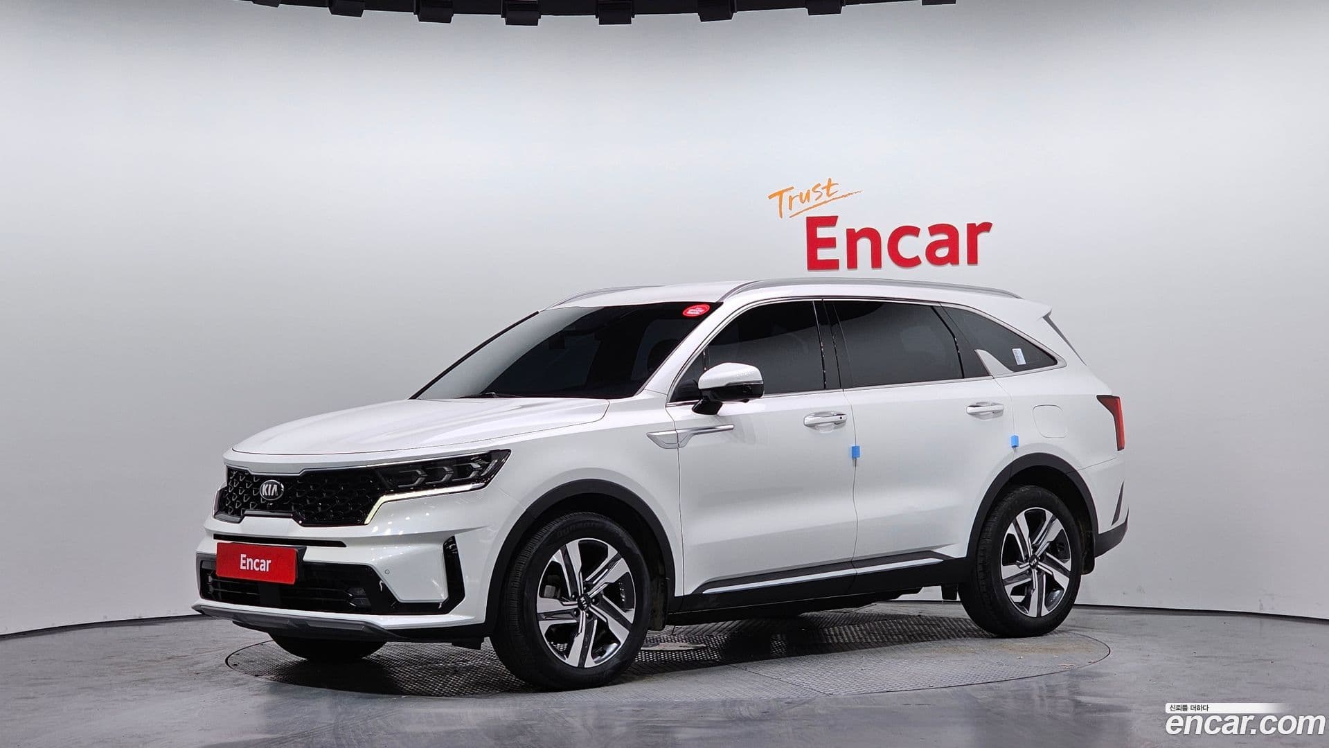 Main__Slider__Photo:Sorento Kia 2021.0-0