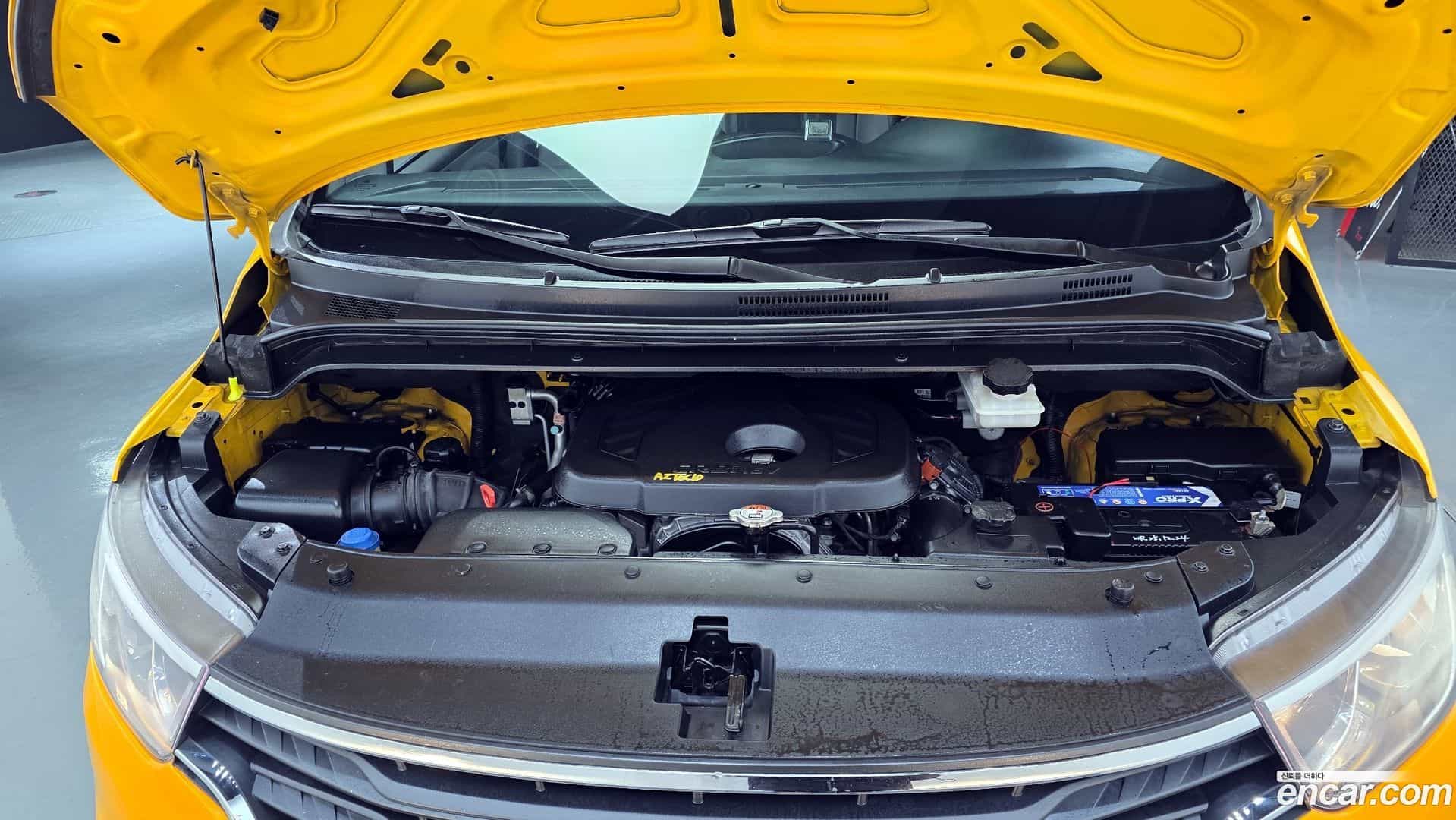 Starex Hyundai 2019.2-INNER-006