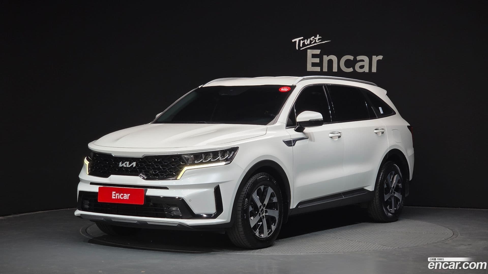 Main__Slider__Photo:Sorento Kia 2021.11-0