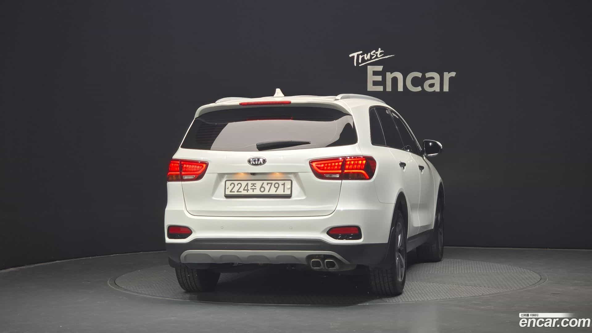 Sorento Kia 2019.6-OUTER-004