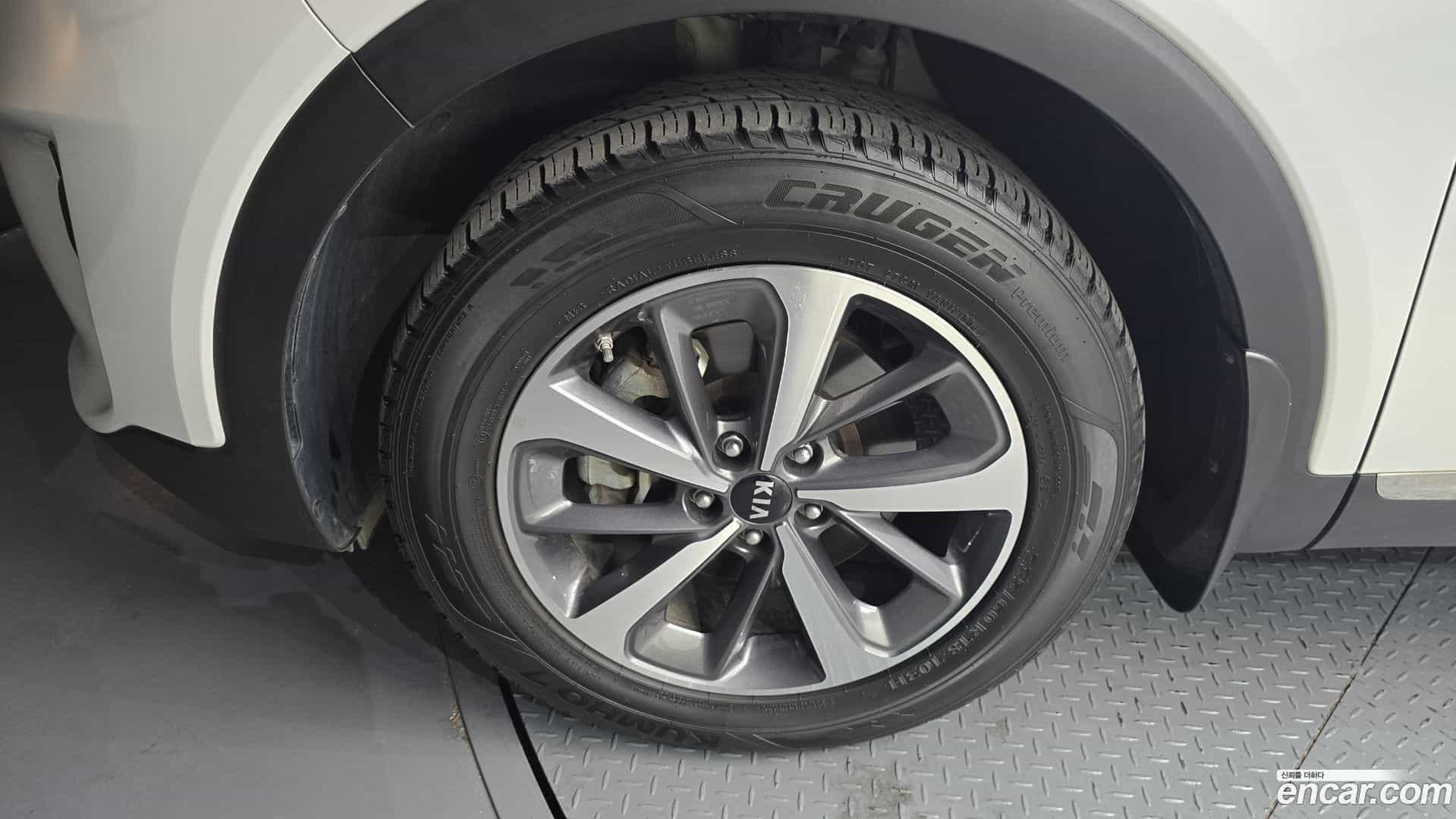 Sorento Kia 2019.6-OUTER-005