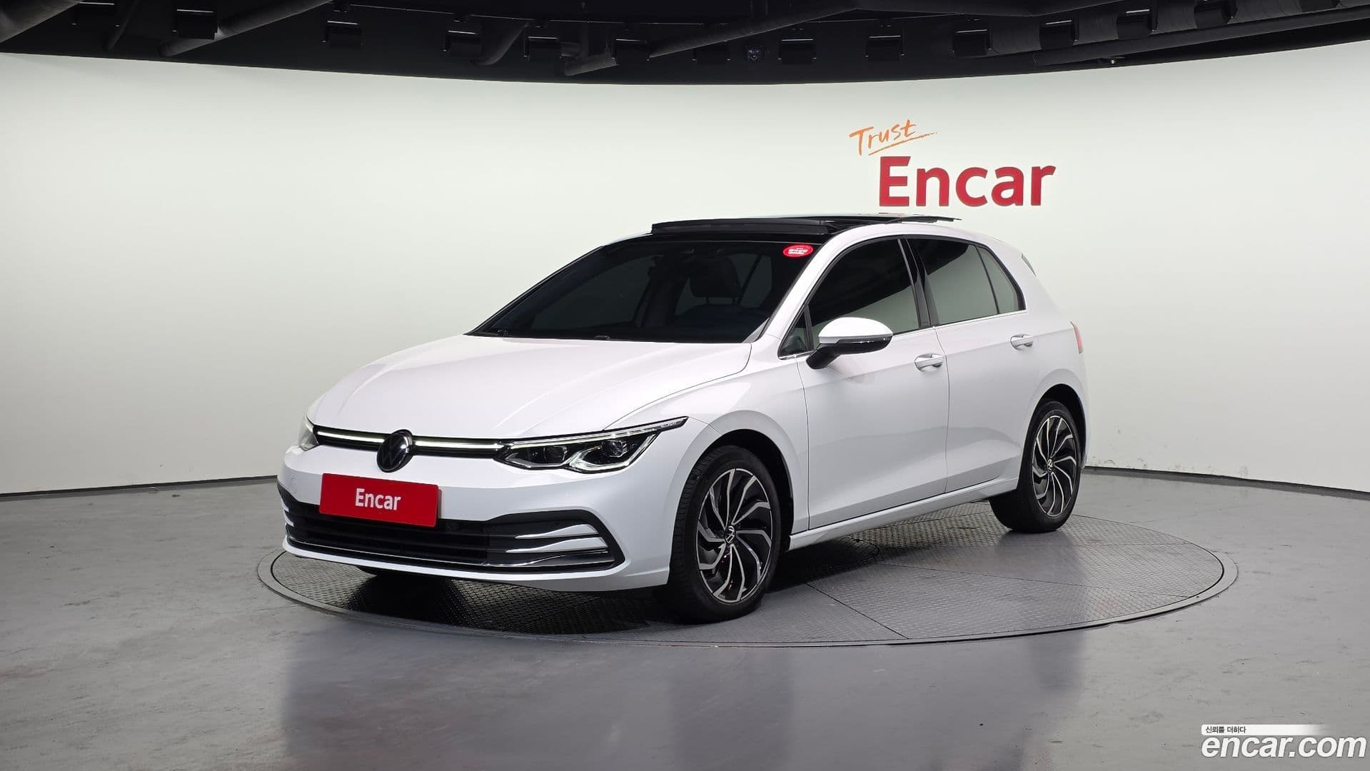 Main__Slider__Photo:Golf Volkswagen 2022.1-0