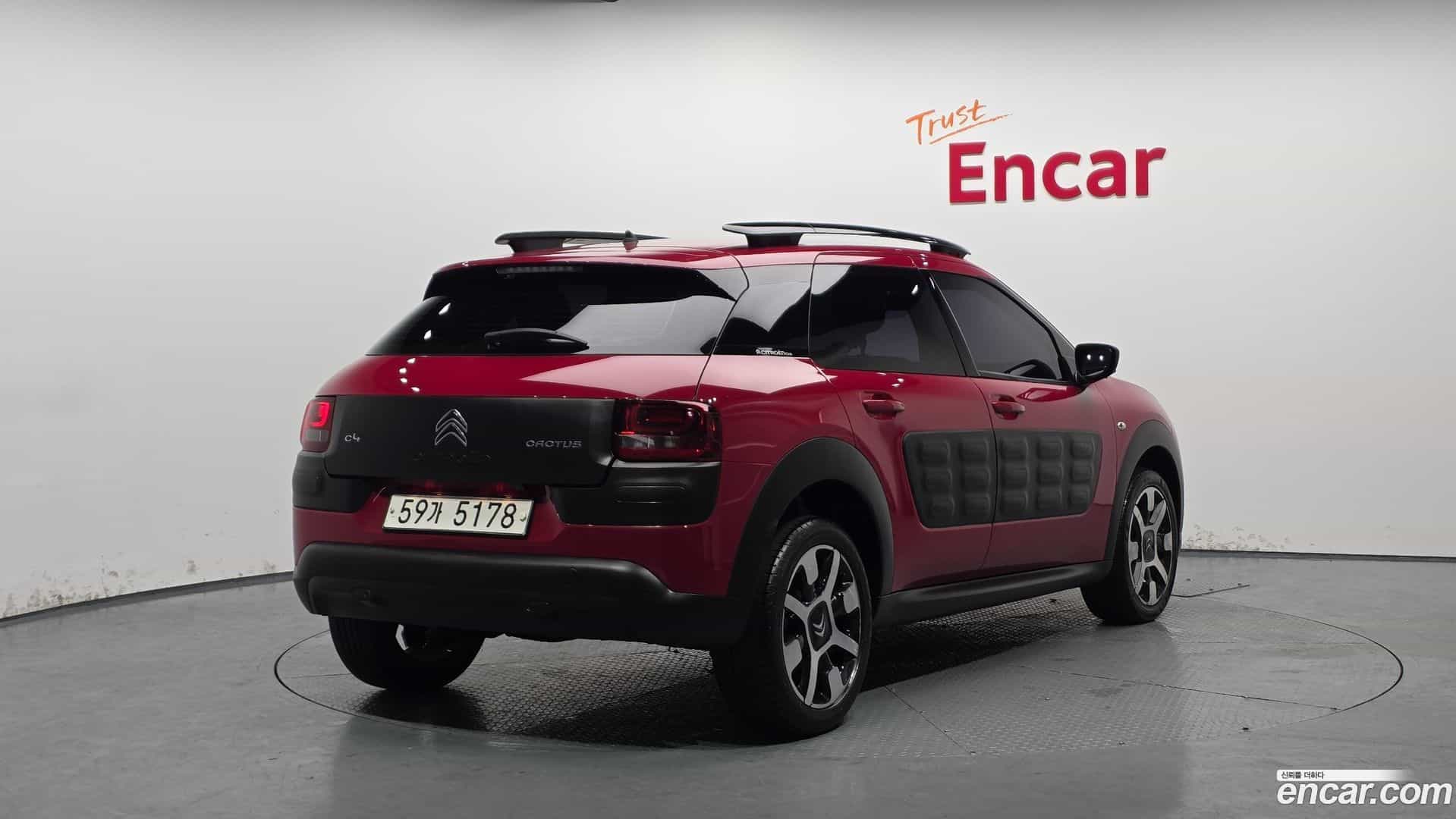 C4 CACTUS Citroën / DS 2017.1-OUTER-002
