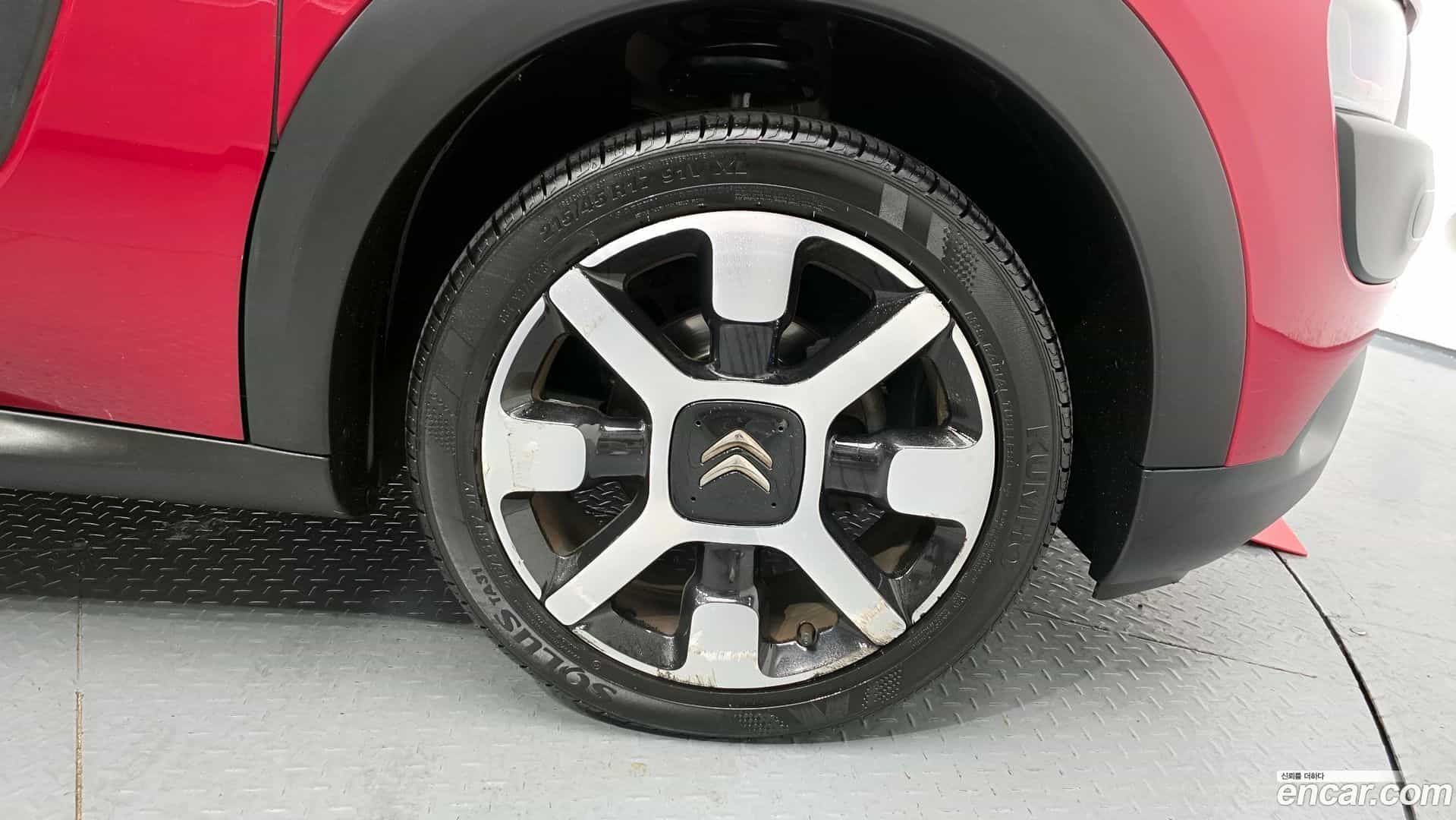 C4 CACTUS Citroën / DS 2017.1-OUTER-005