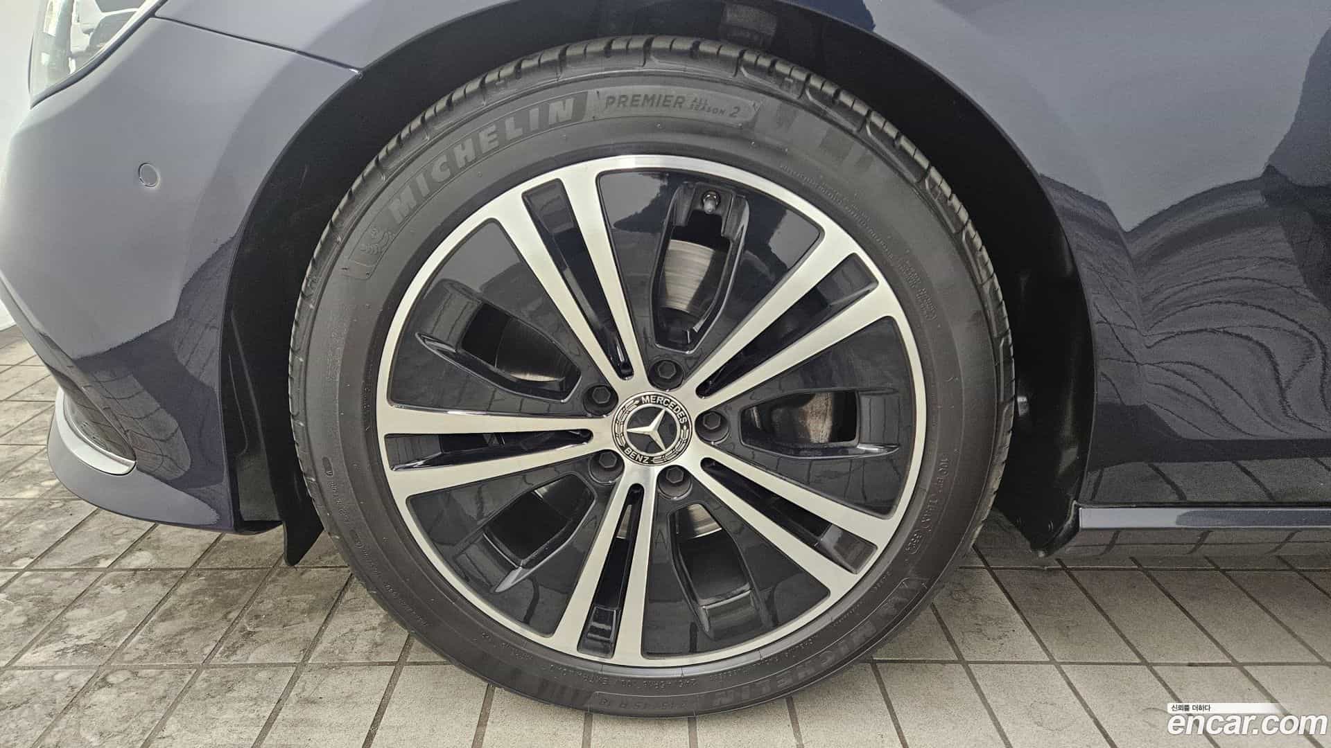 E-Class Mercedes-Benz 2022.0-OUTER-005
