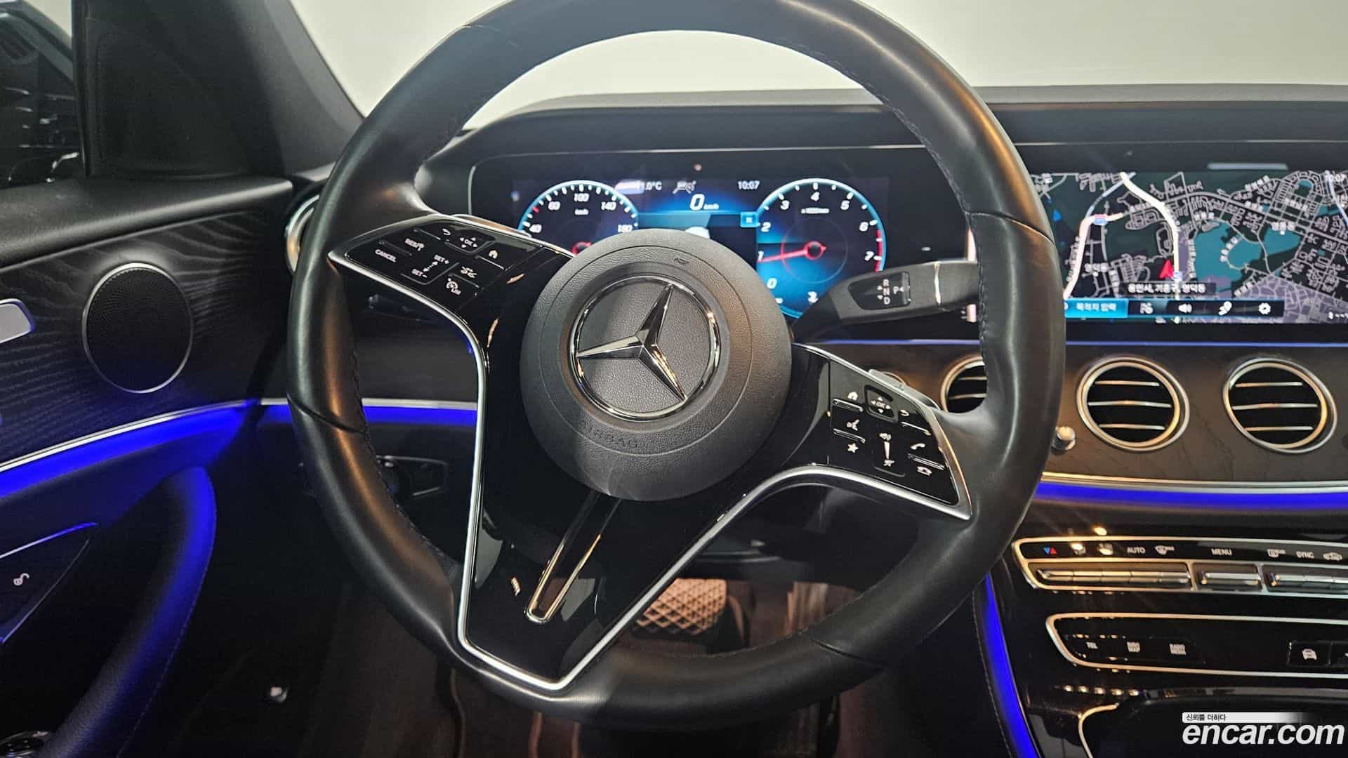 E-Class Mercedes-Benz 2022.0-OPTION-021