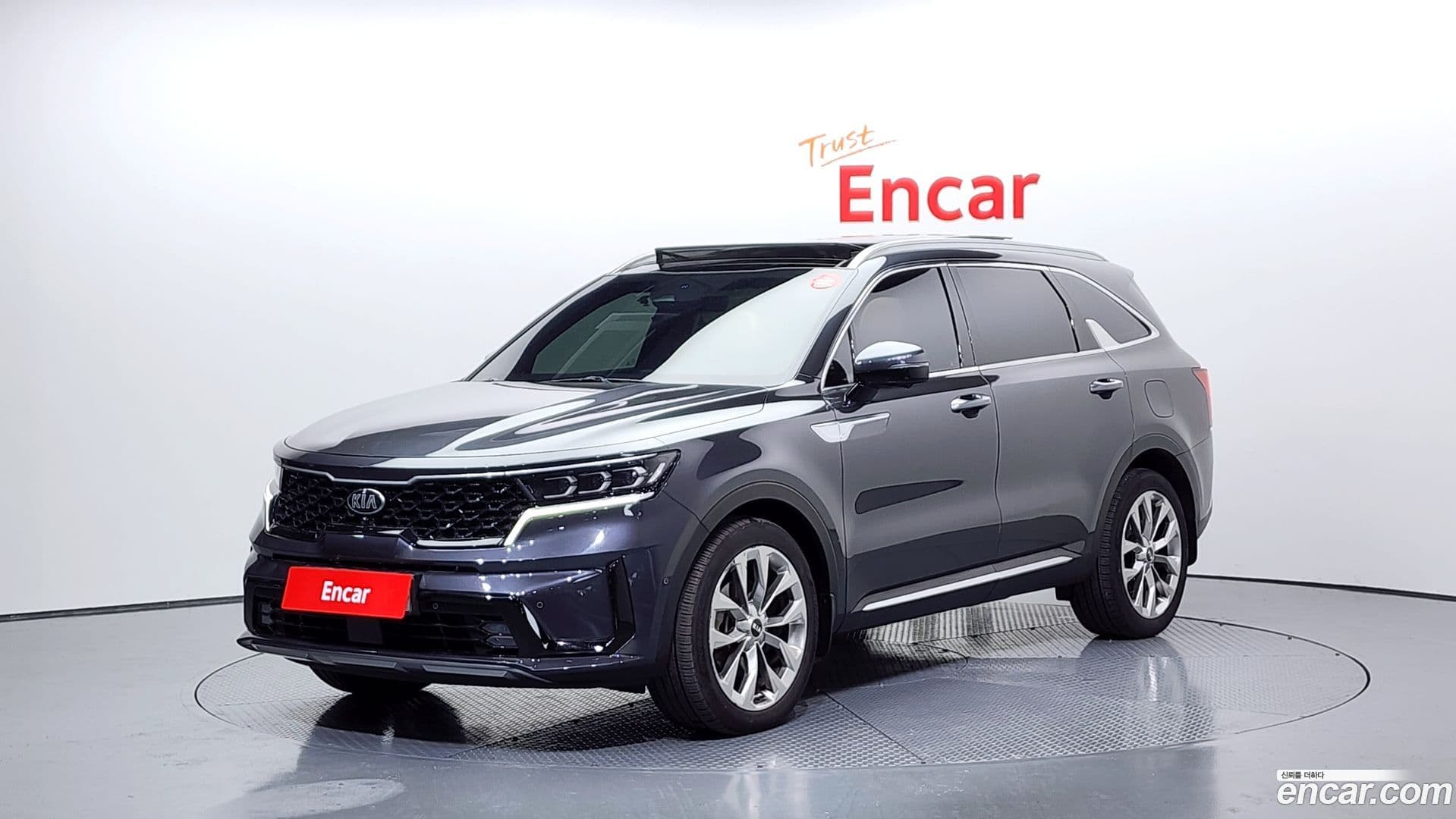 Main__Slider__Photo:Sorento Kia 2020.5-0