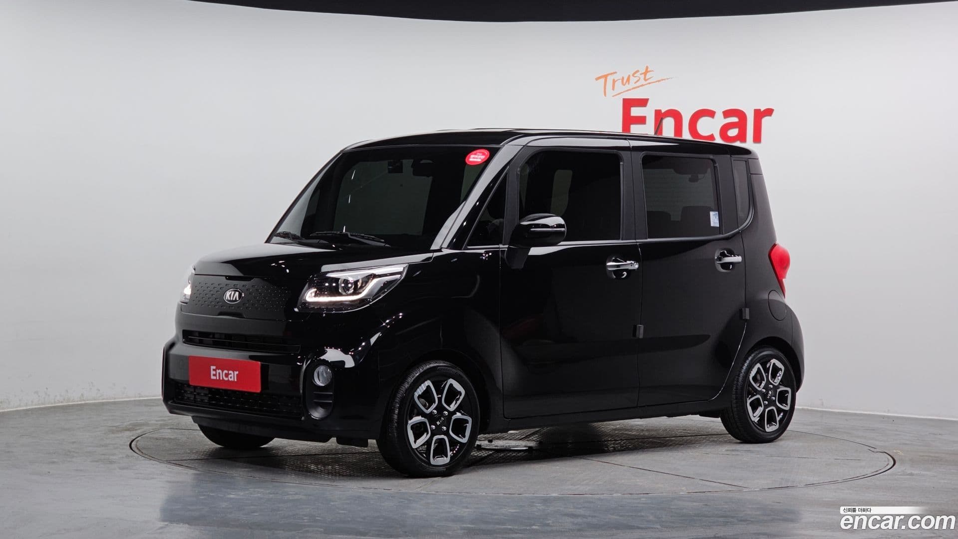 Main__Slider__Photo:RAY Kia 2021.5-0