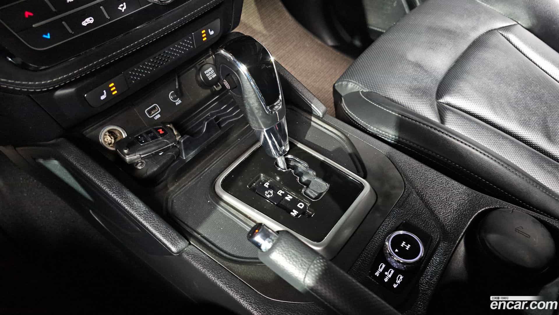 Rexton KG Mobility 2018.5-INNER-009
