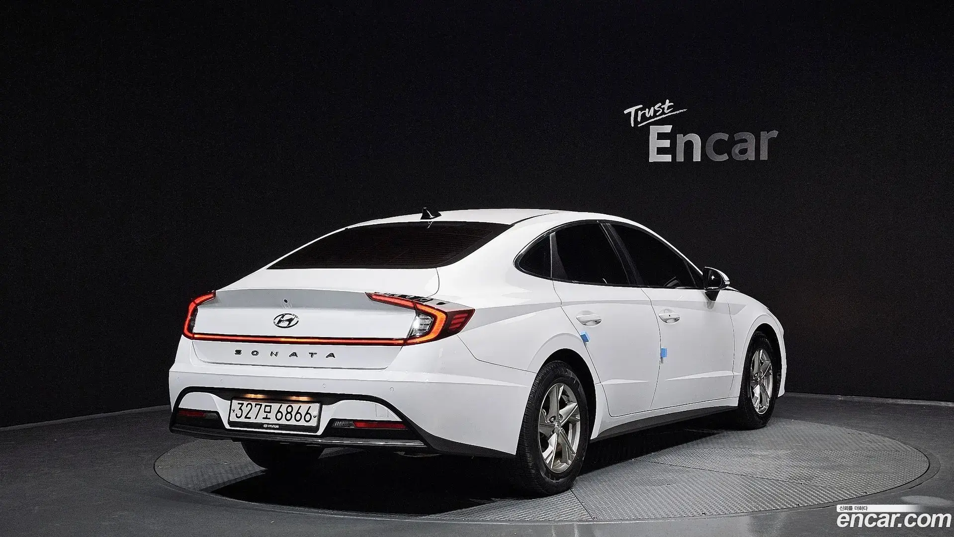Main__Slider__Photo:Sonata Hyundai 2022.1-1