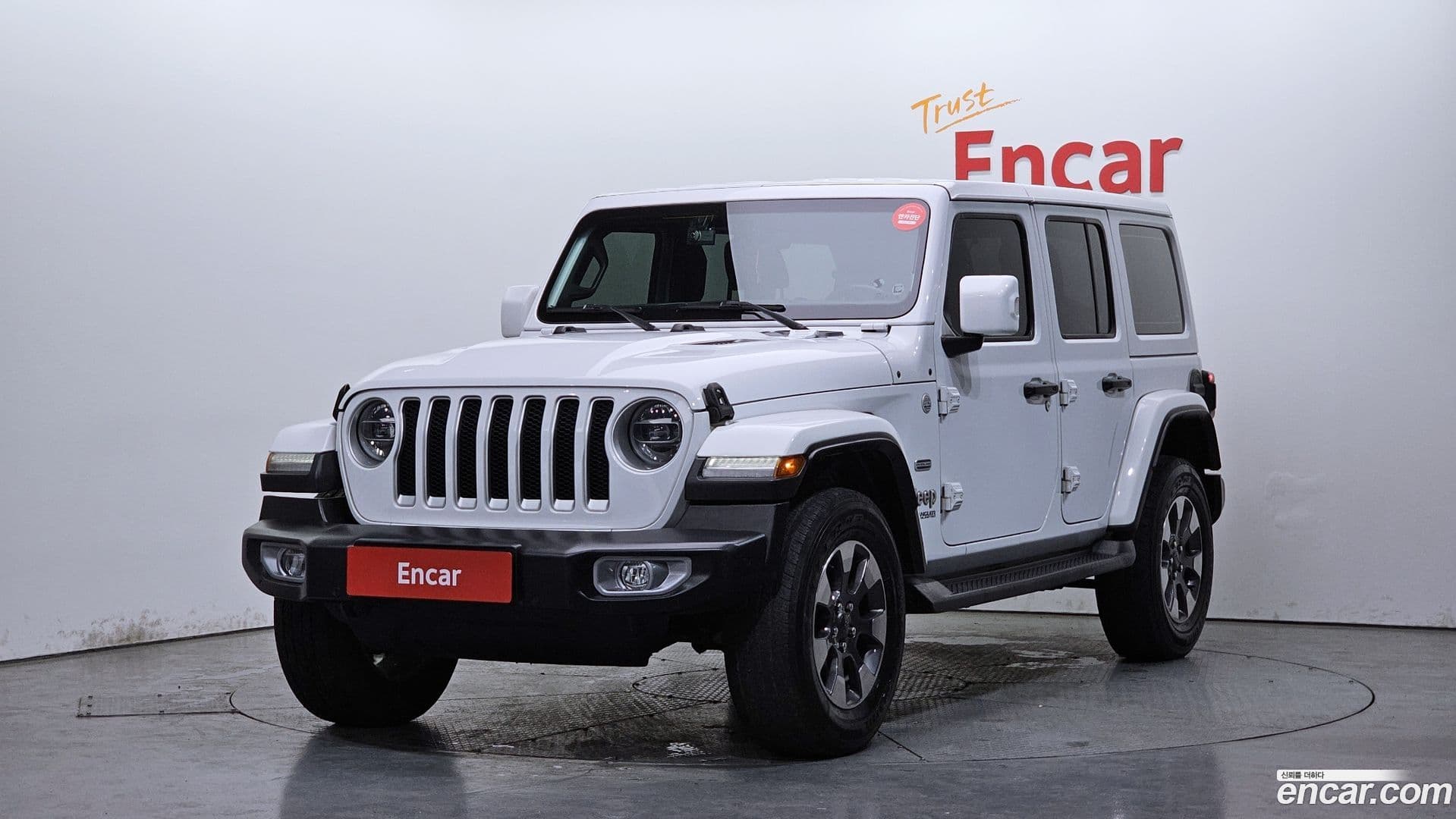 Main__Slider__Photo:Wrangler Jeep 2020.11-0