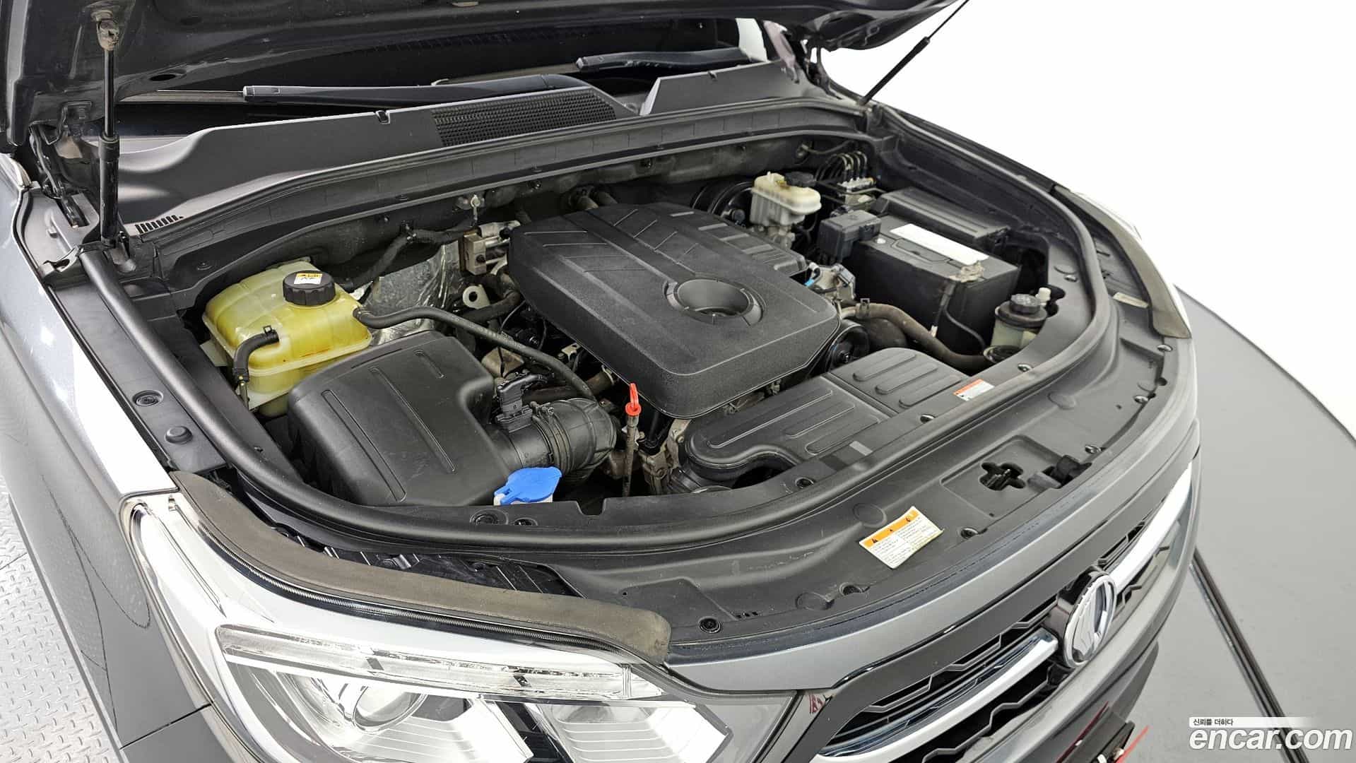 Rexton KG Mobility 2018.0-INNER-006