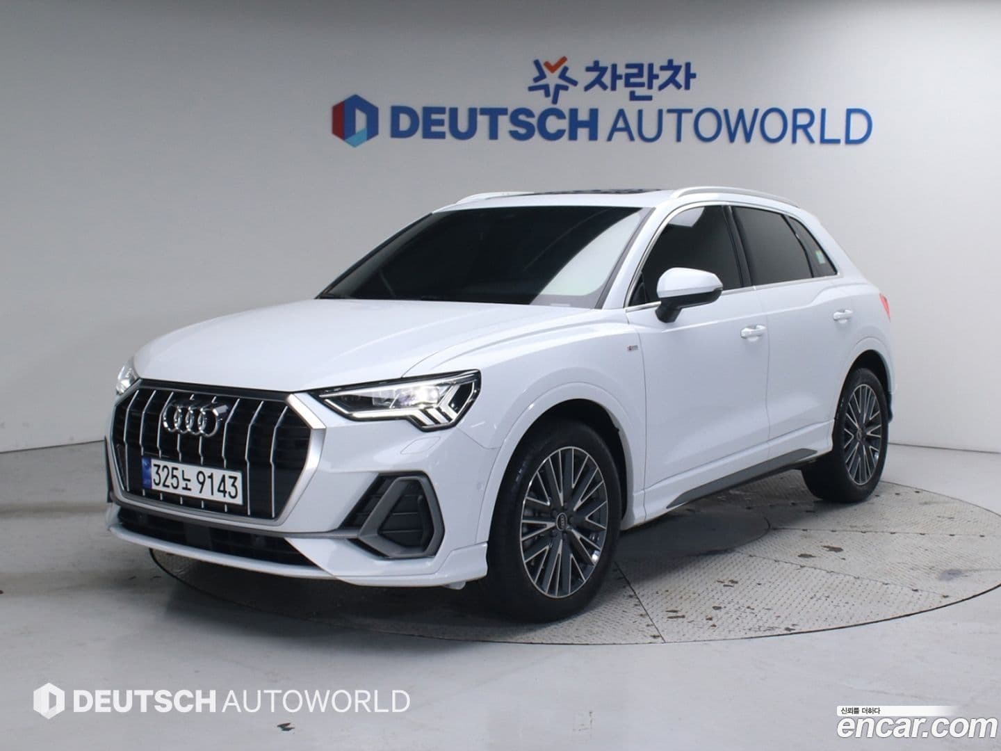 Main__Slider__Photo:Q3 Audi 2023.6-0