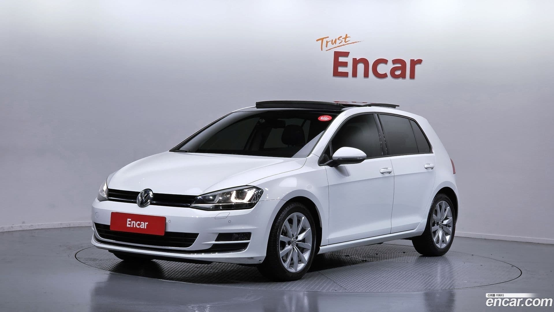 Main__Slider__Photo:Golf Volkswagen 2016.0-0