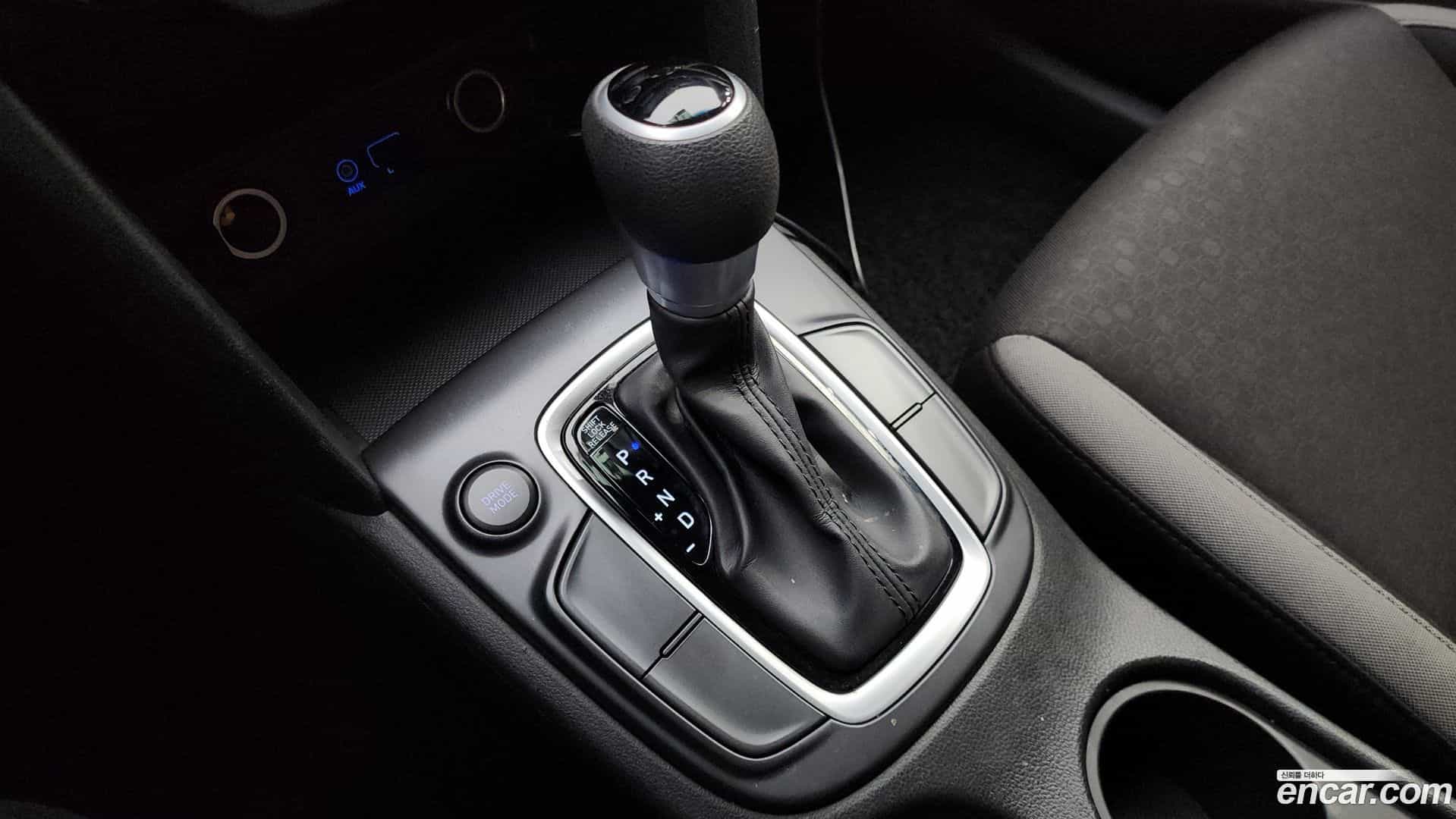Kona Hyundai 2018.3-INNER-009