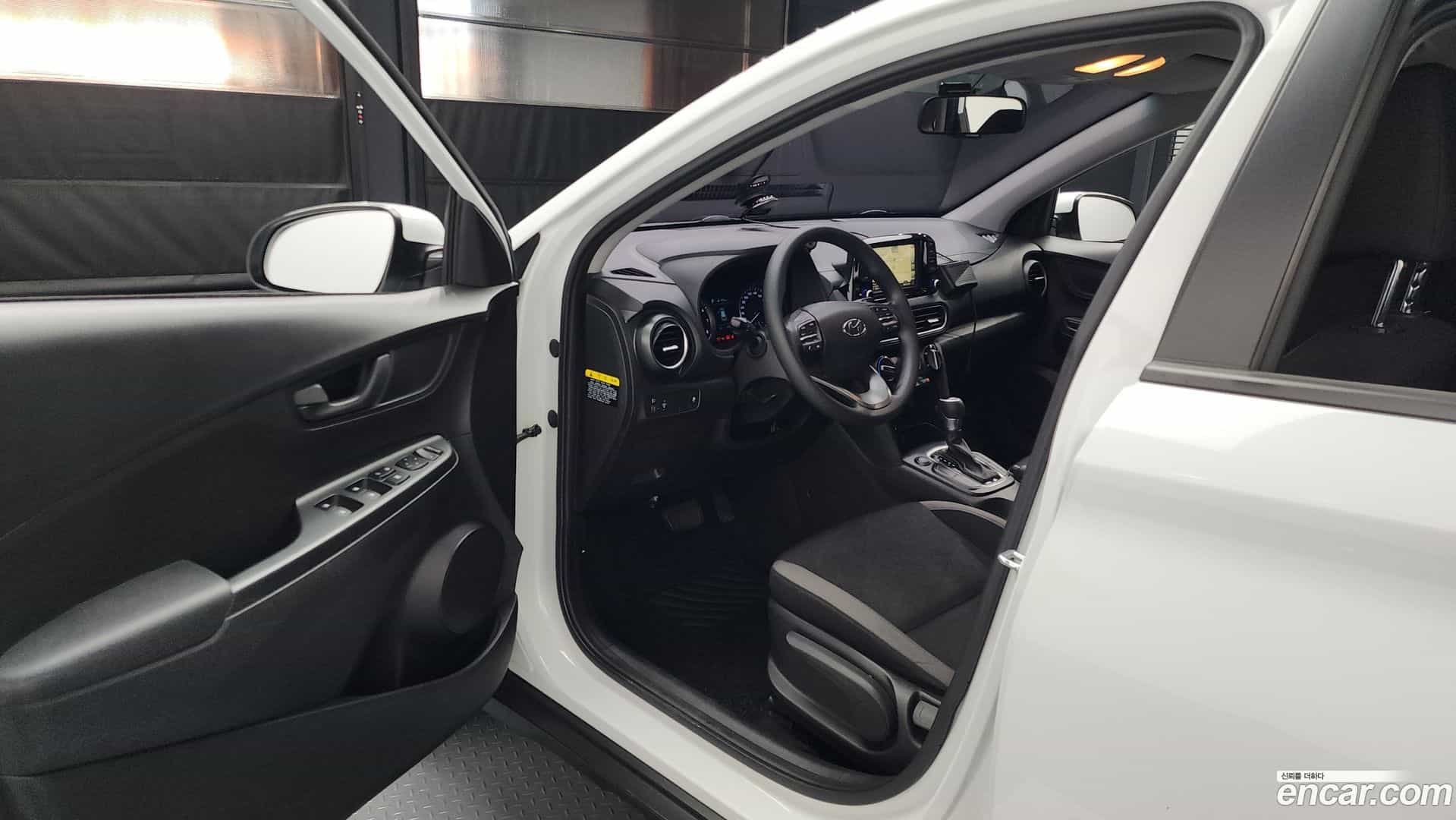 Kona Hyundai 2018.3-INNER-010