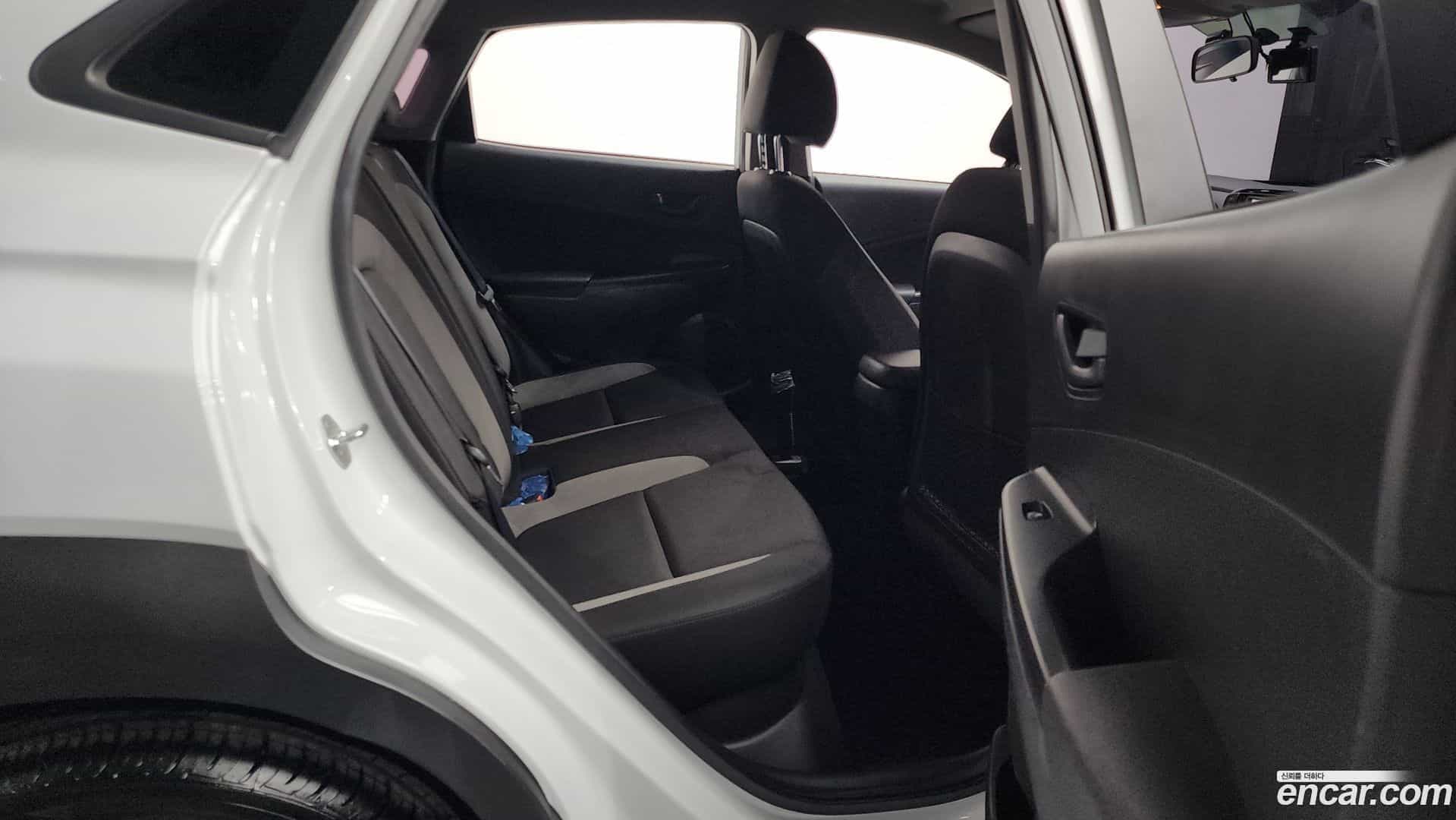 Kona Hyundai 2018.3-OPTION-016