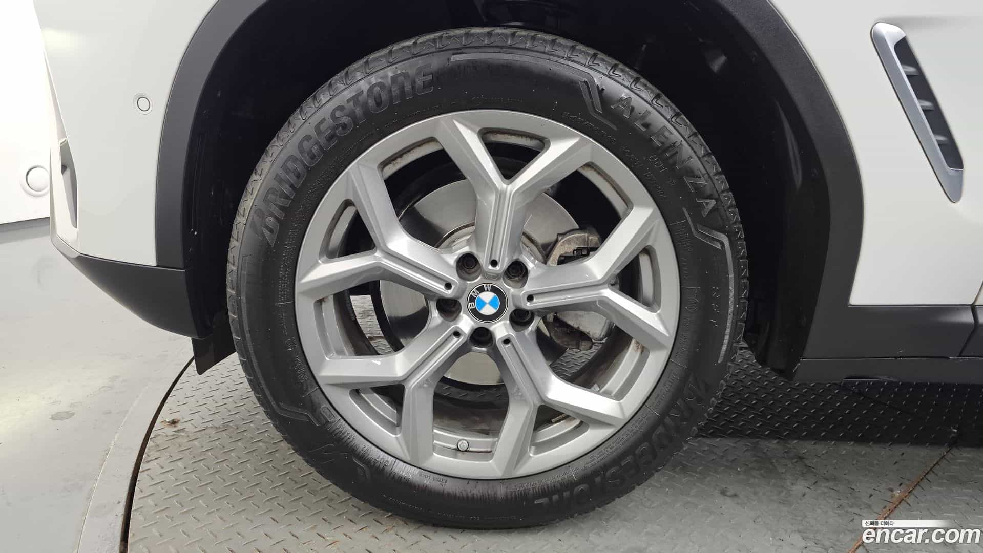 X4 BMW 2023.0-OUTER-005