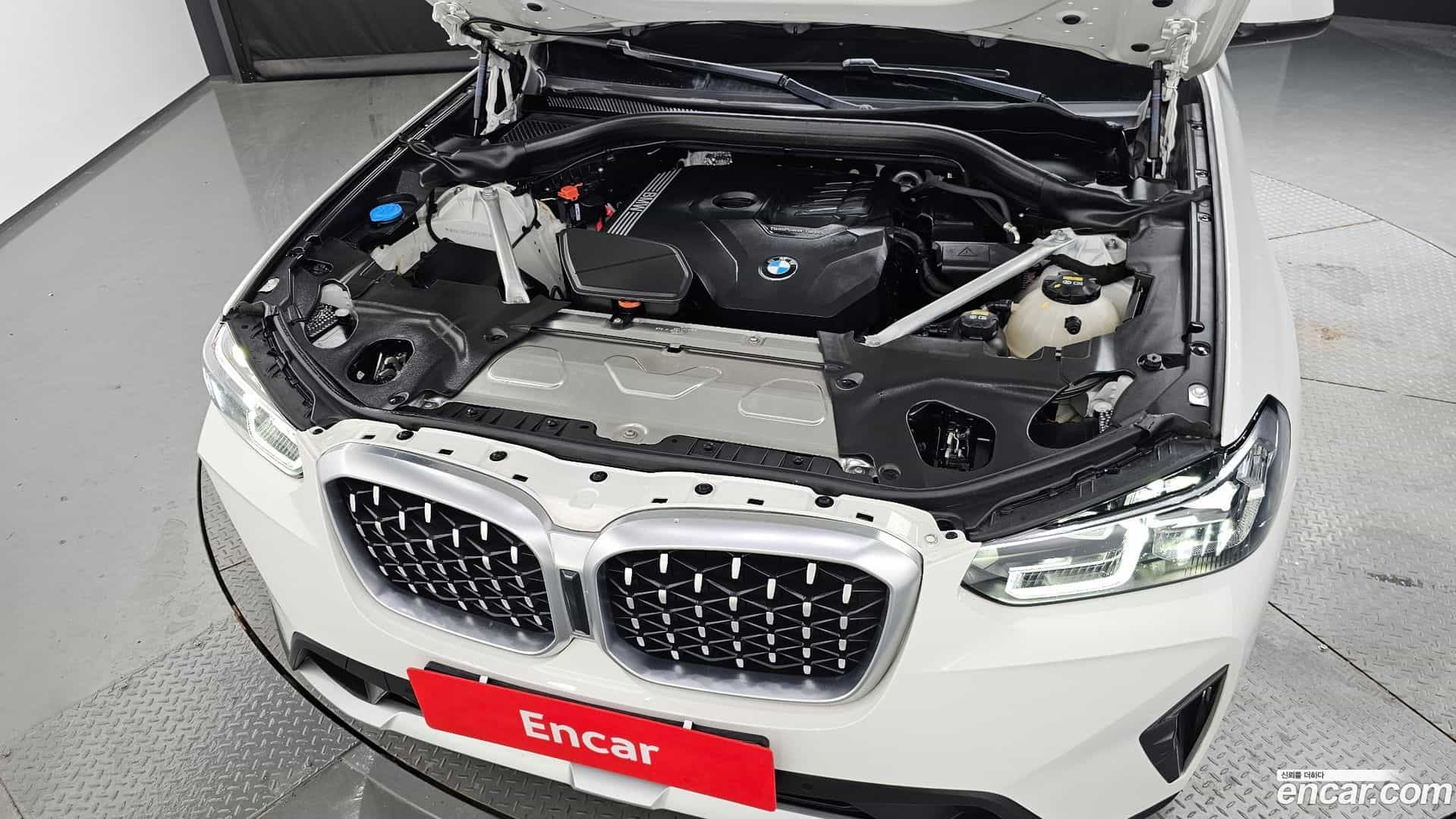 X4 BMW 2023.0-INNER-006