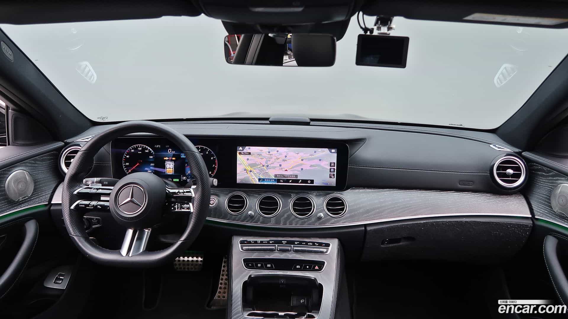 E-Class Mercedes-Benz 2021.3-INNER-007