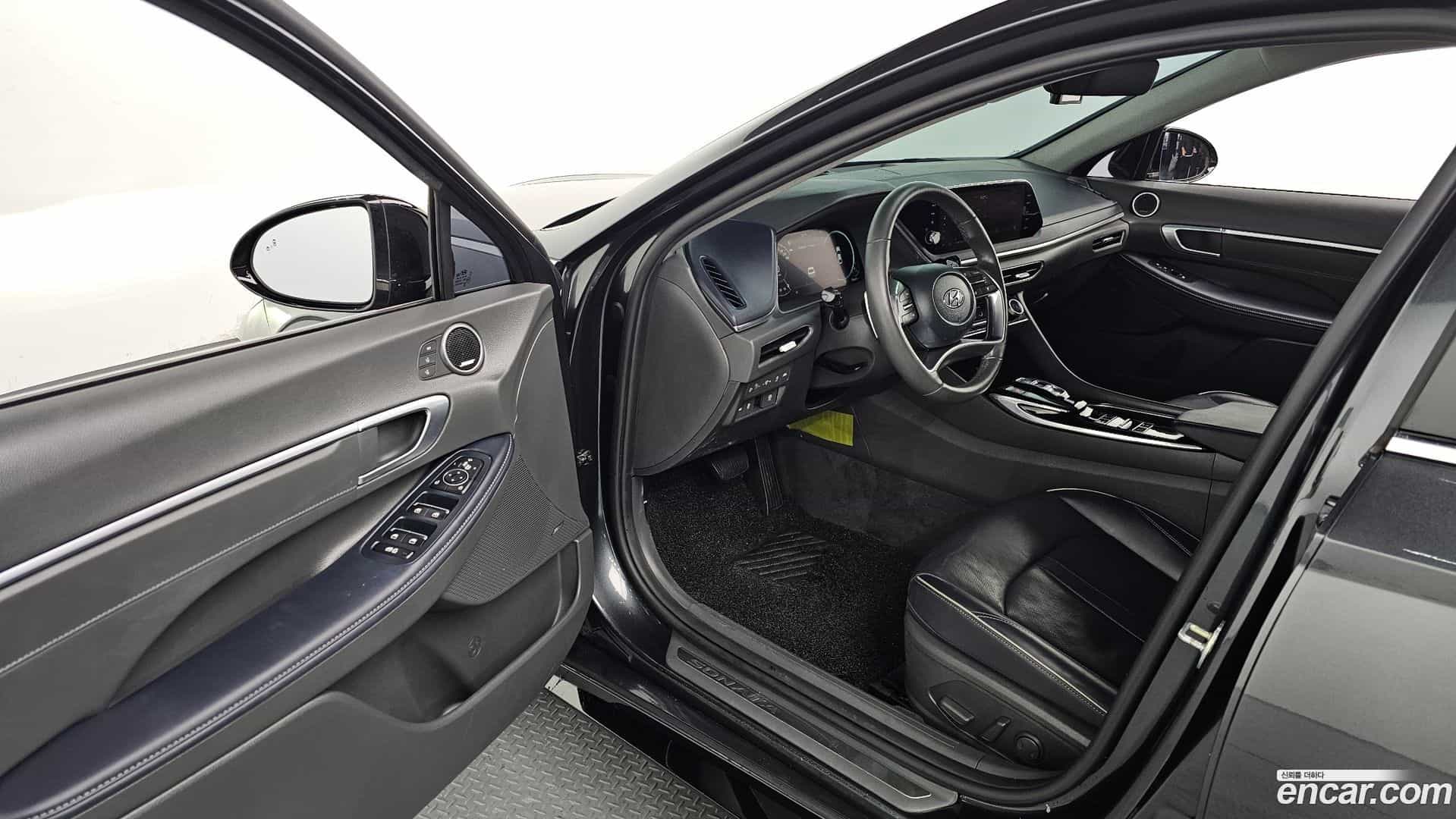 Sonata Hyundai 2021.0-OPTION-015