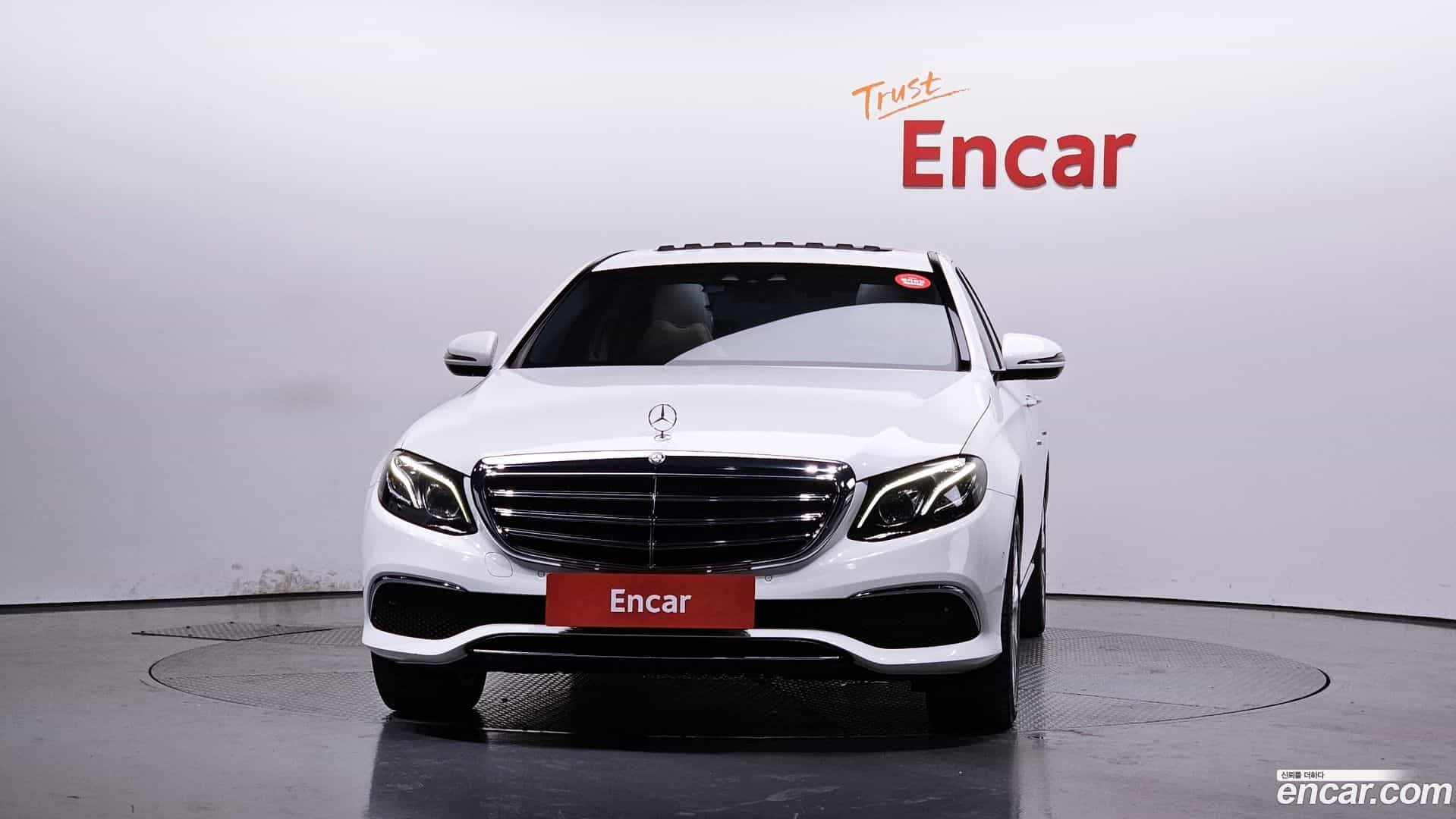 E-Class Mercedes-Benz 2016.10-OUTER-003