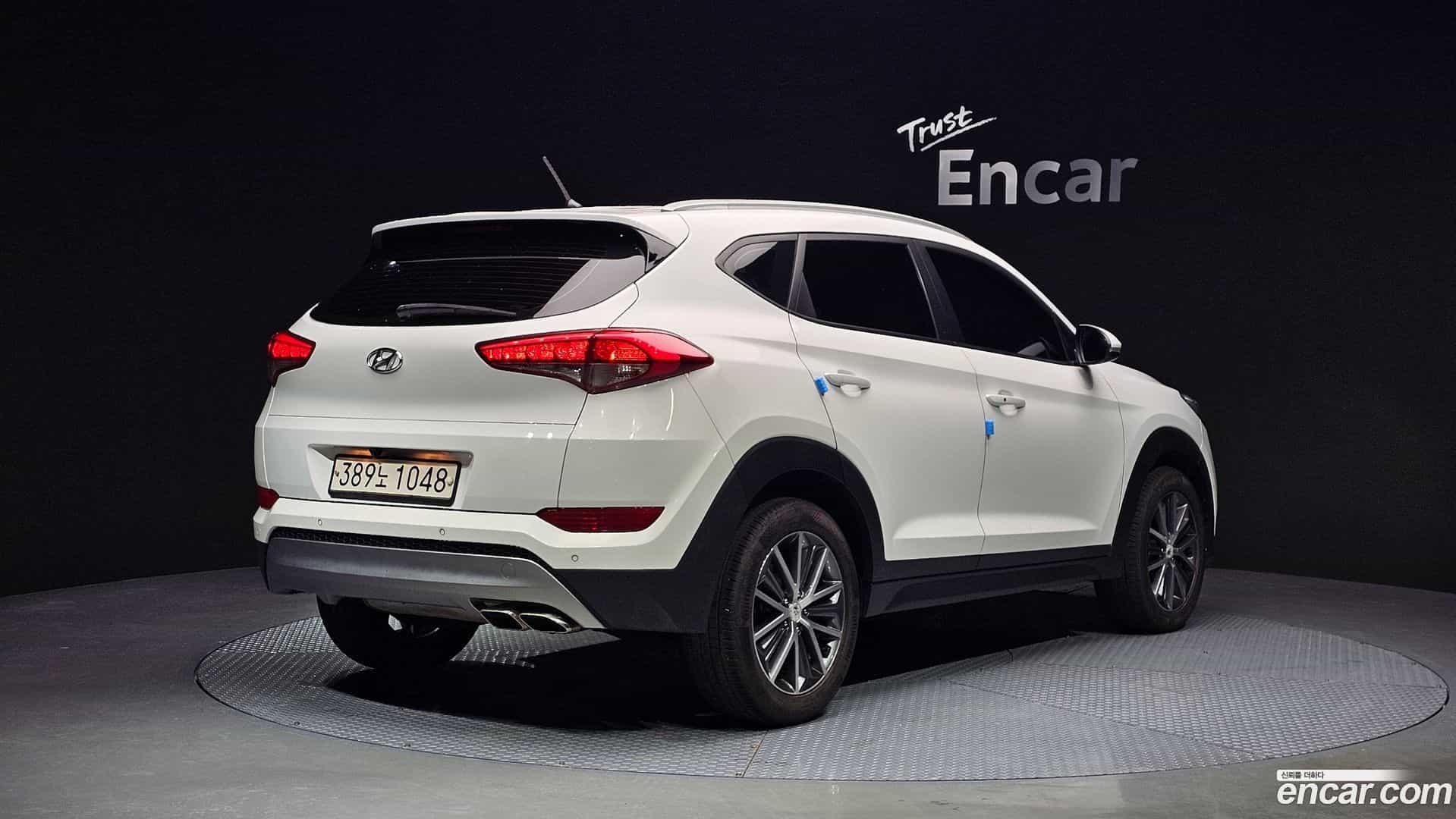 Tucson Hyundai 2017.0-OUTER-002