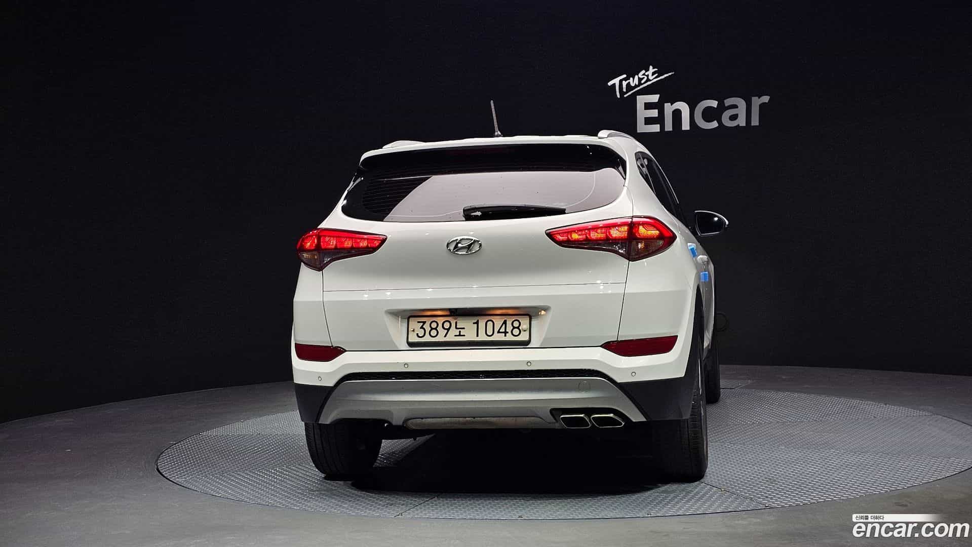 Tucson Hyundai 2017.0-OUTER-004